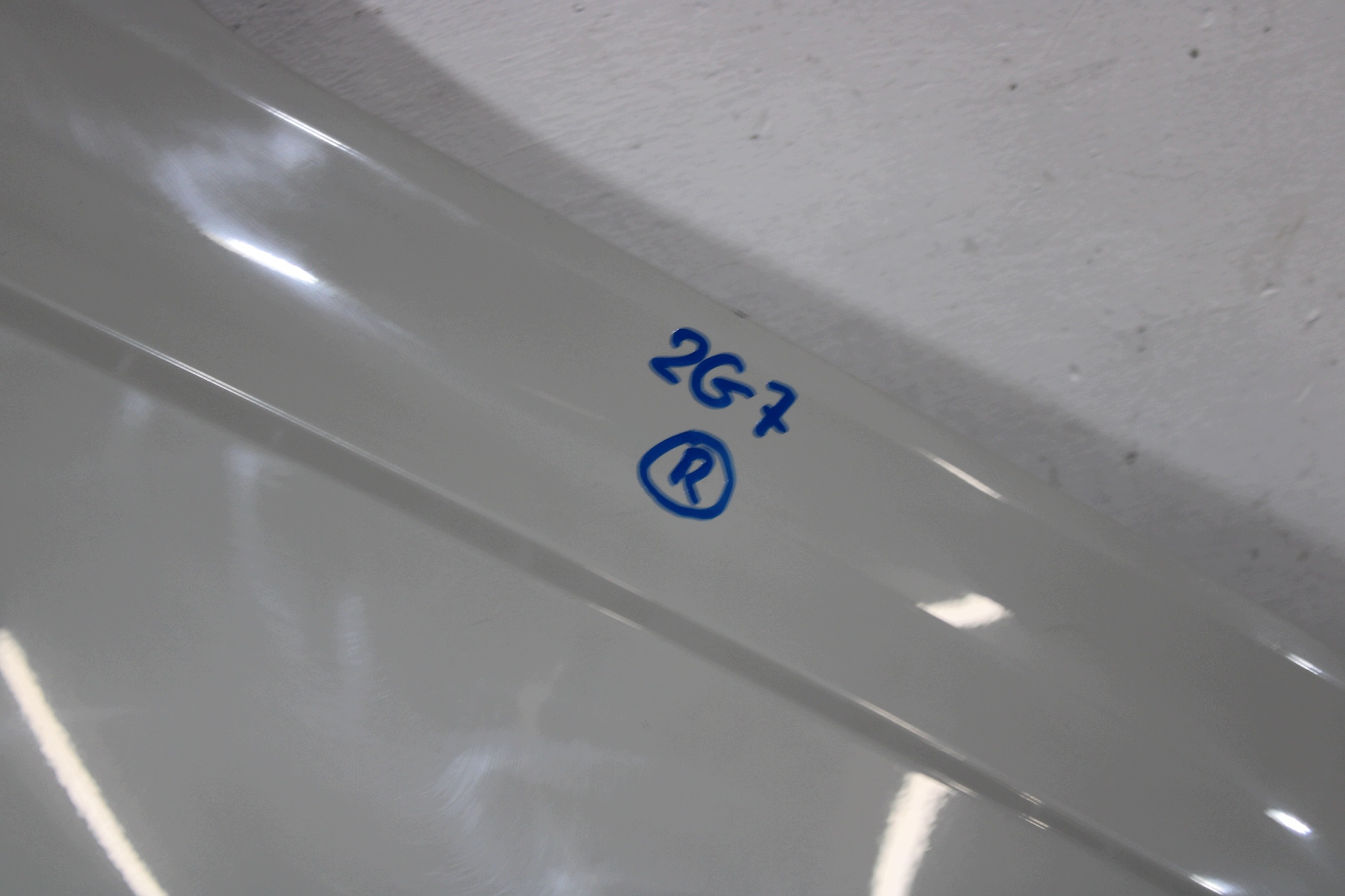 fender right front front VW TAIGO 2G7 R-LINE