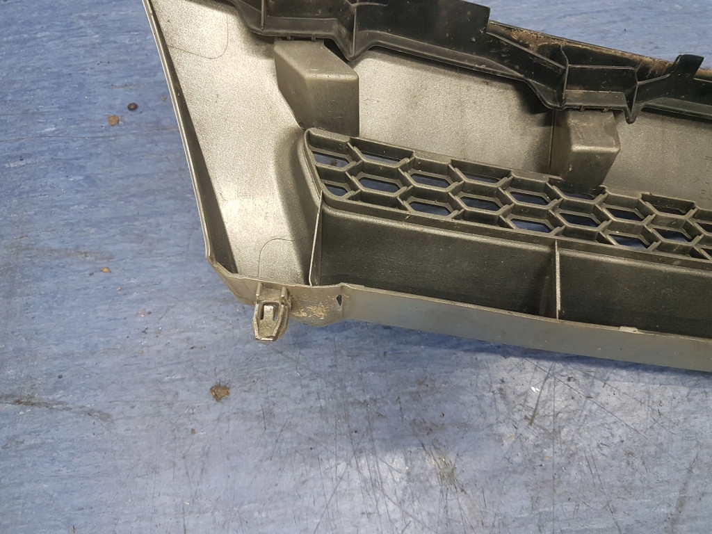 Toyota Verso AR2 Kühlergrill FRONTGRILL Kühlergitter - Thumbnail 10