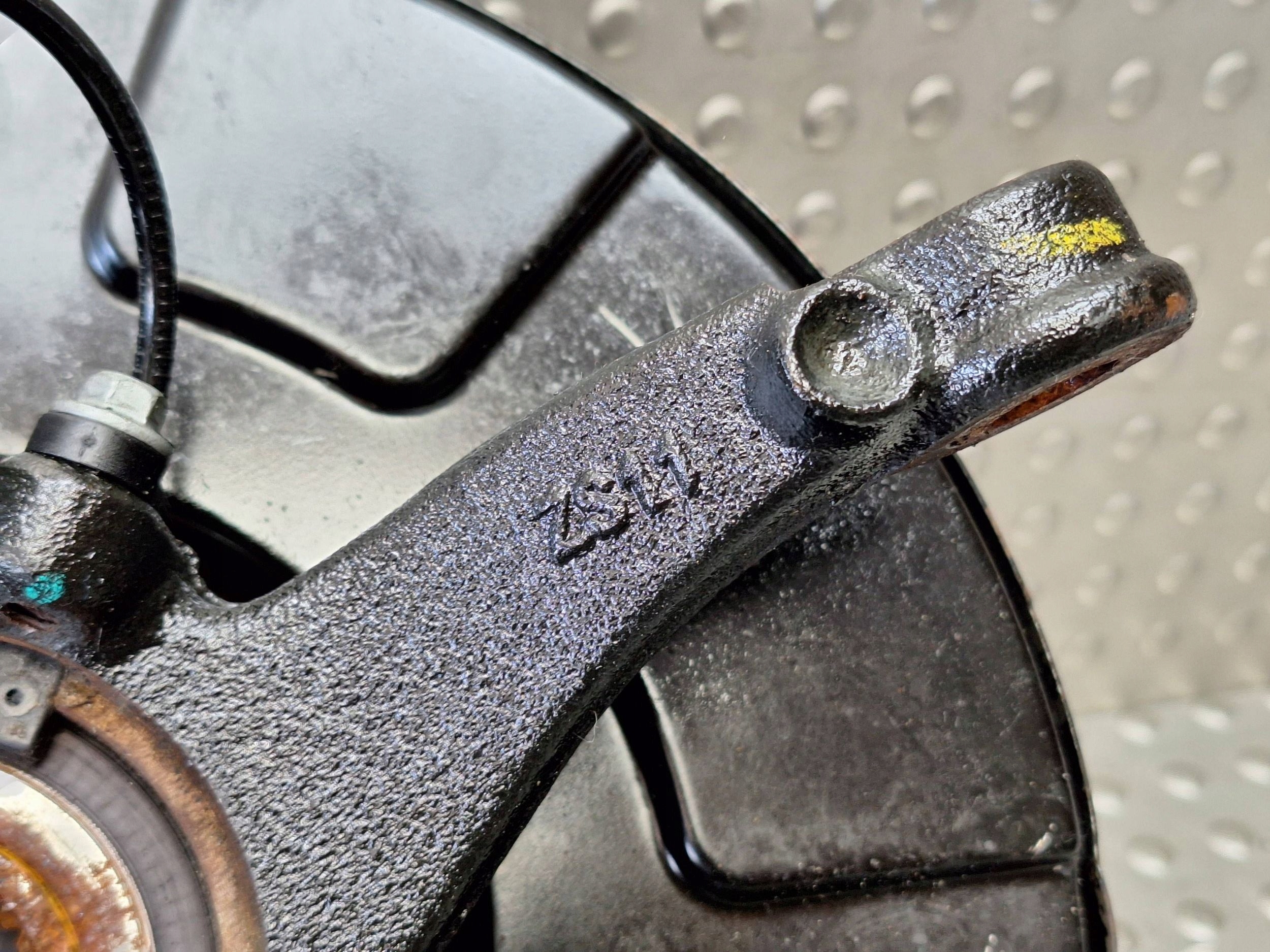 swing right front MG ZS 17-25 1.5 B
