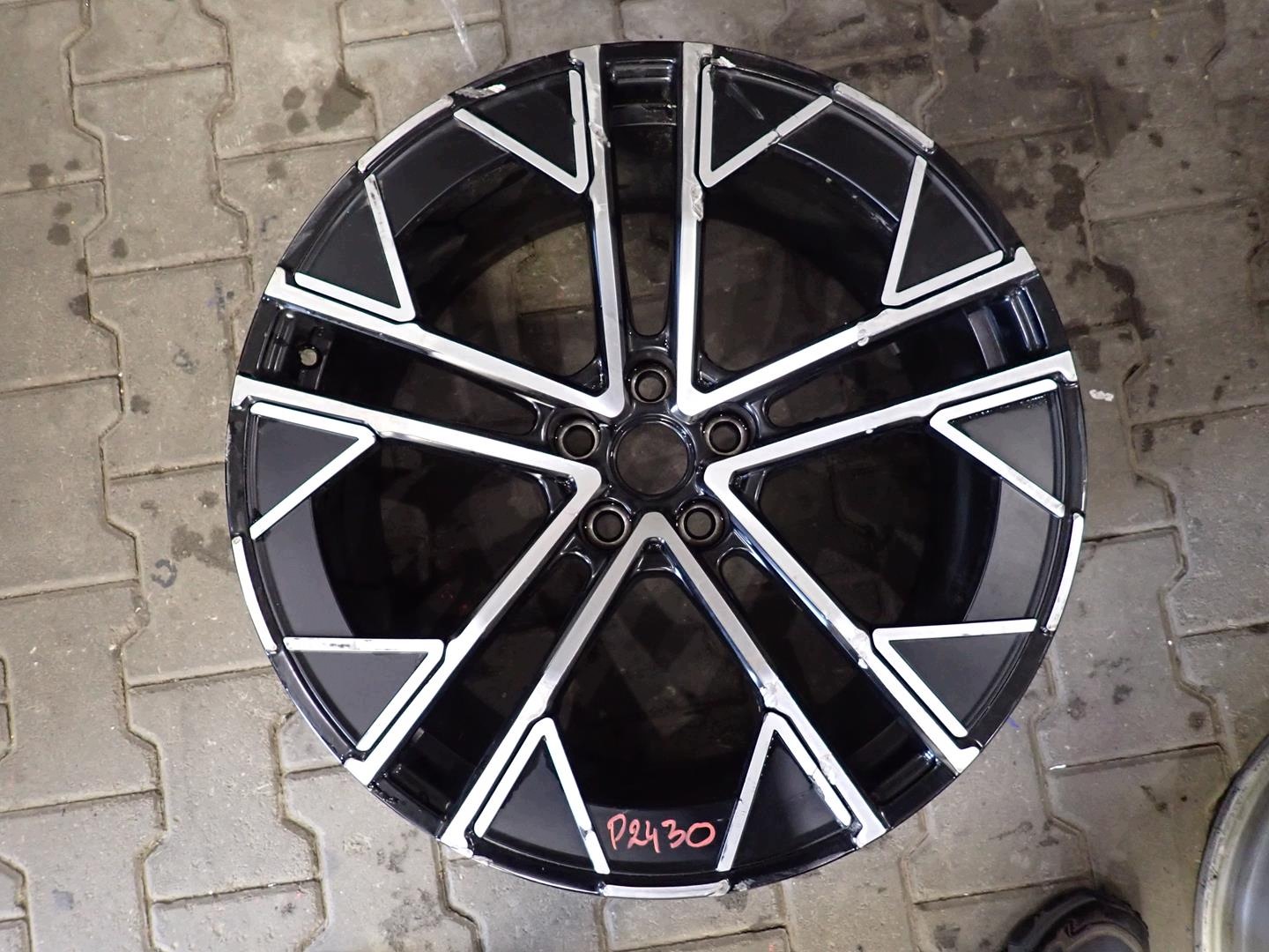 disk disk HYUNDAI 5x114,3 ET45 9,5J 21" 52910-NI100
