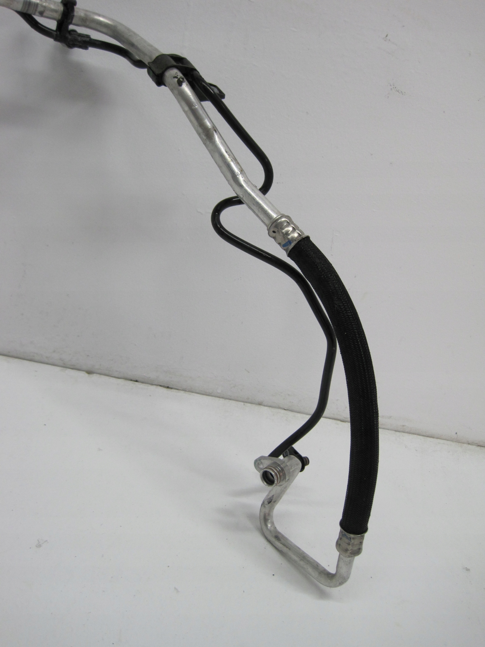 tömlő klíma cső JEEP AVENGER 9850361580