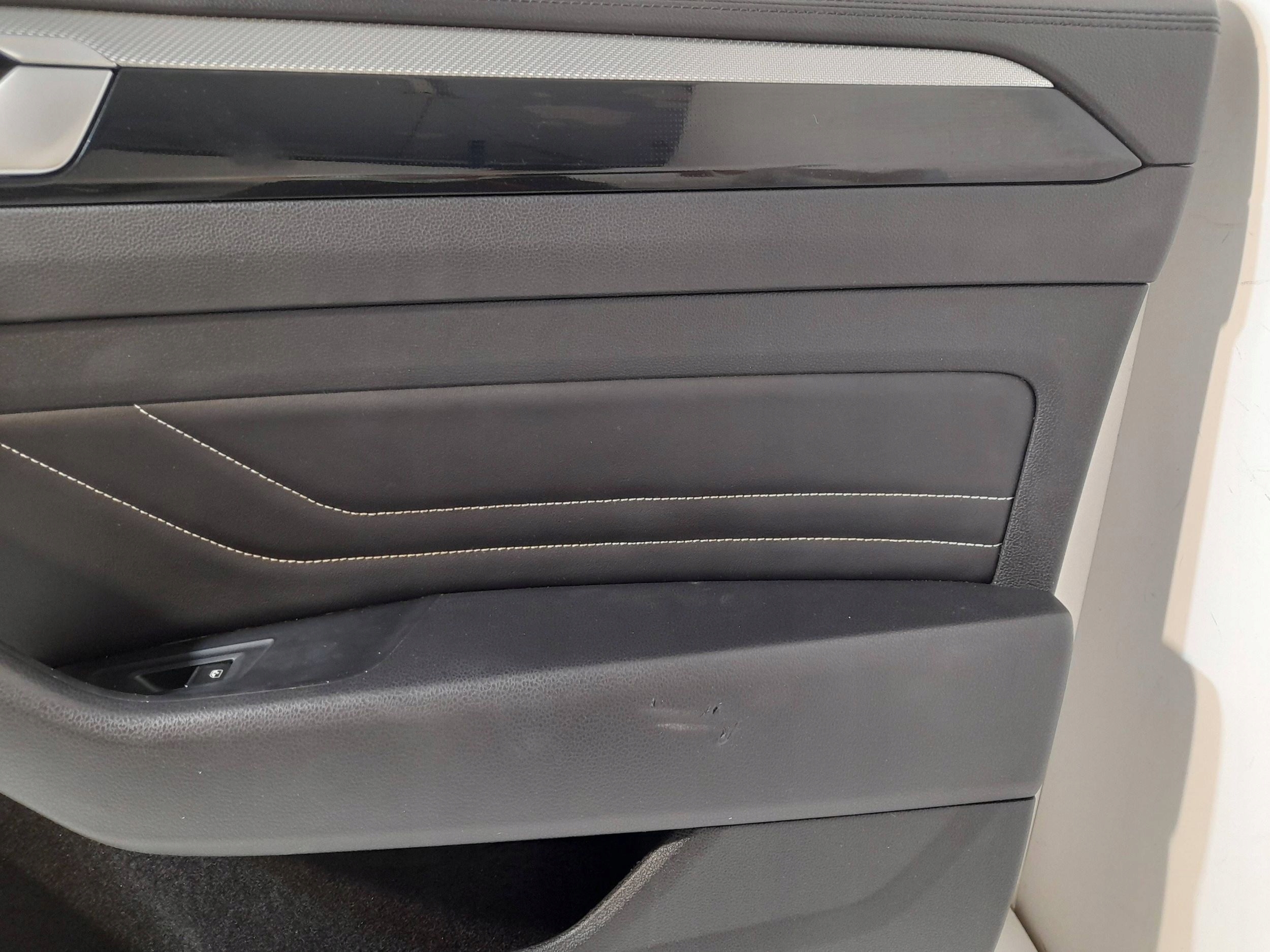 Volkswagen Arteon side / side door przednich 3G8867012