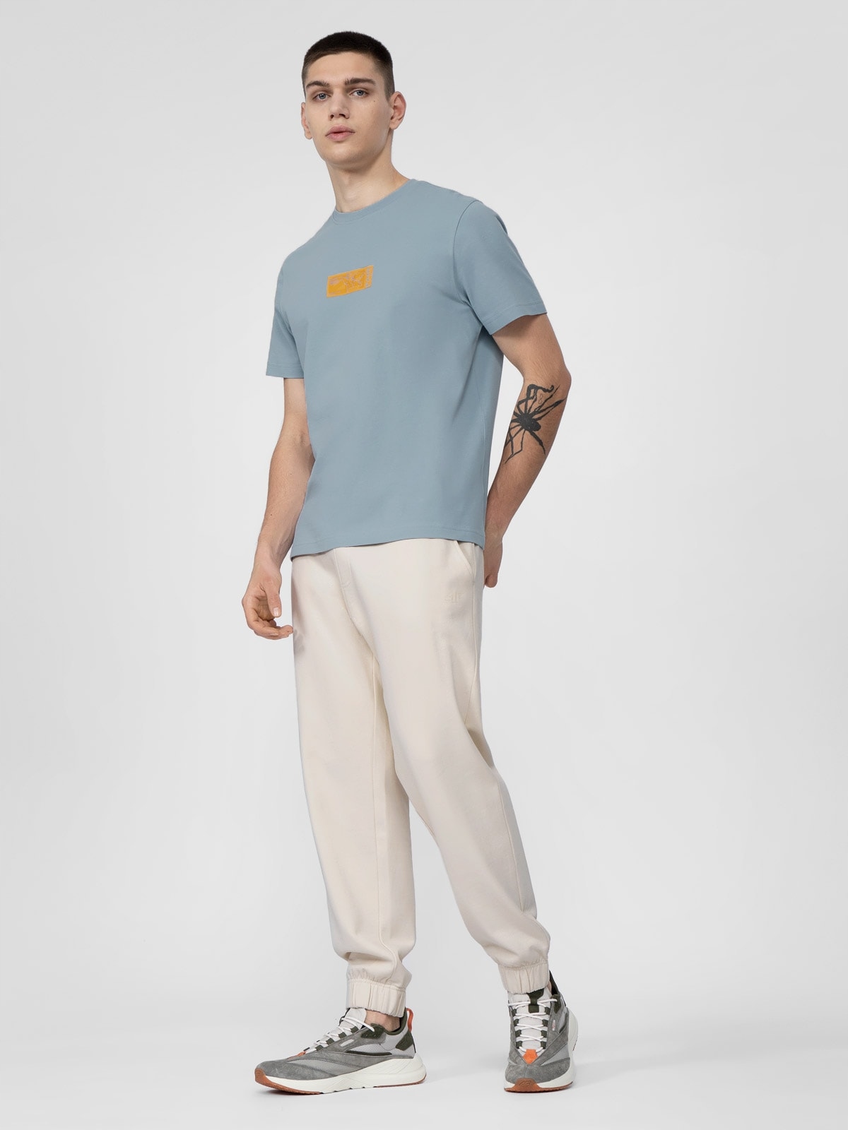 

Spodnie Dresowe 4F 4FSS22TTROM107-12S-XXL