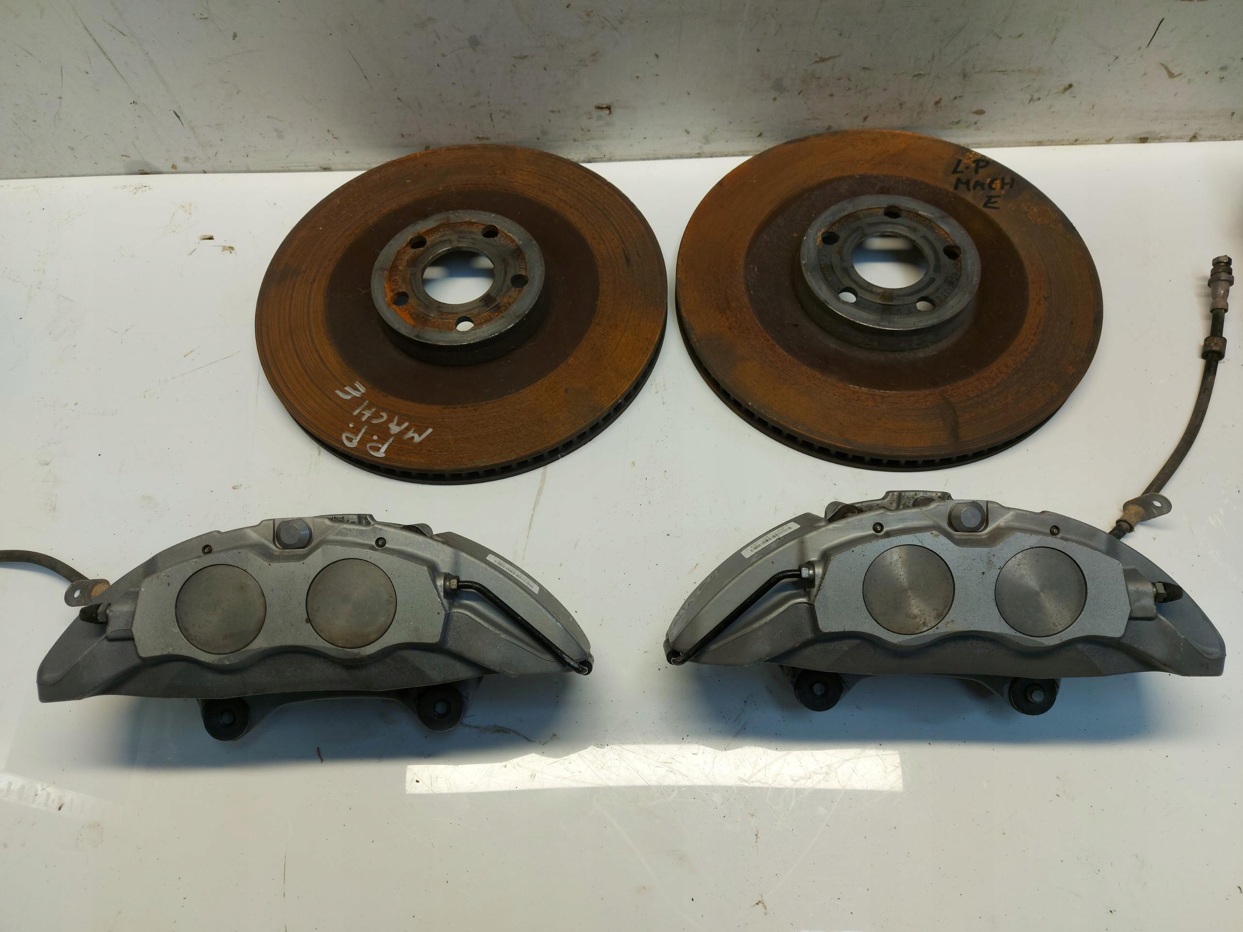 Ford Mustang Mach-E caliper discs front left right KPL LJ9C-2010-FEB