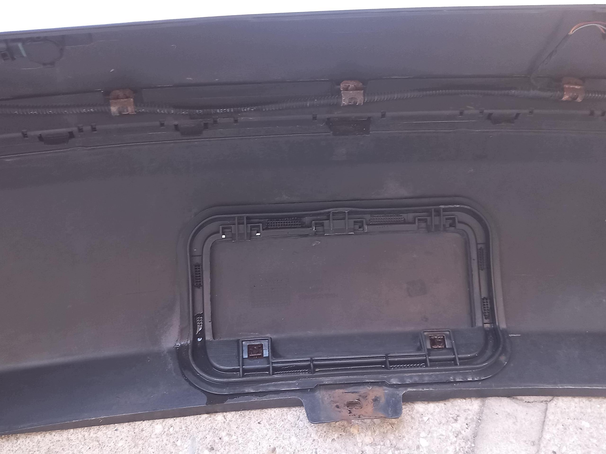 bumper rear complete VW JETTA V sedan LX7X 05-10