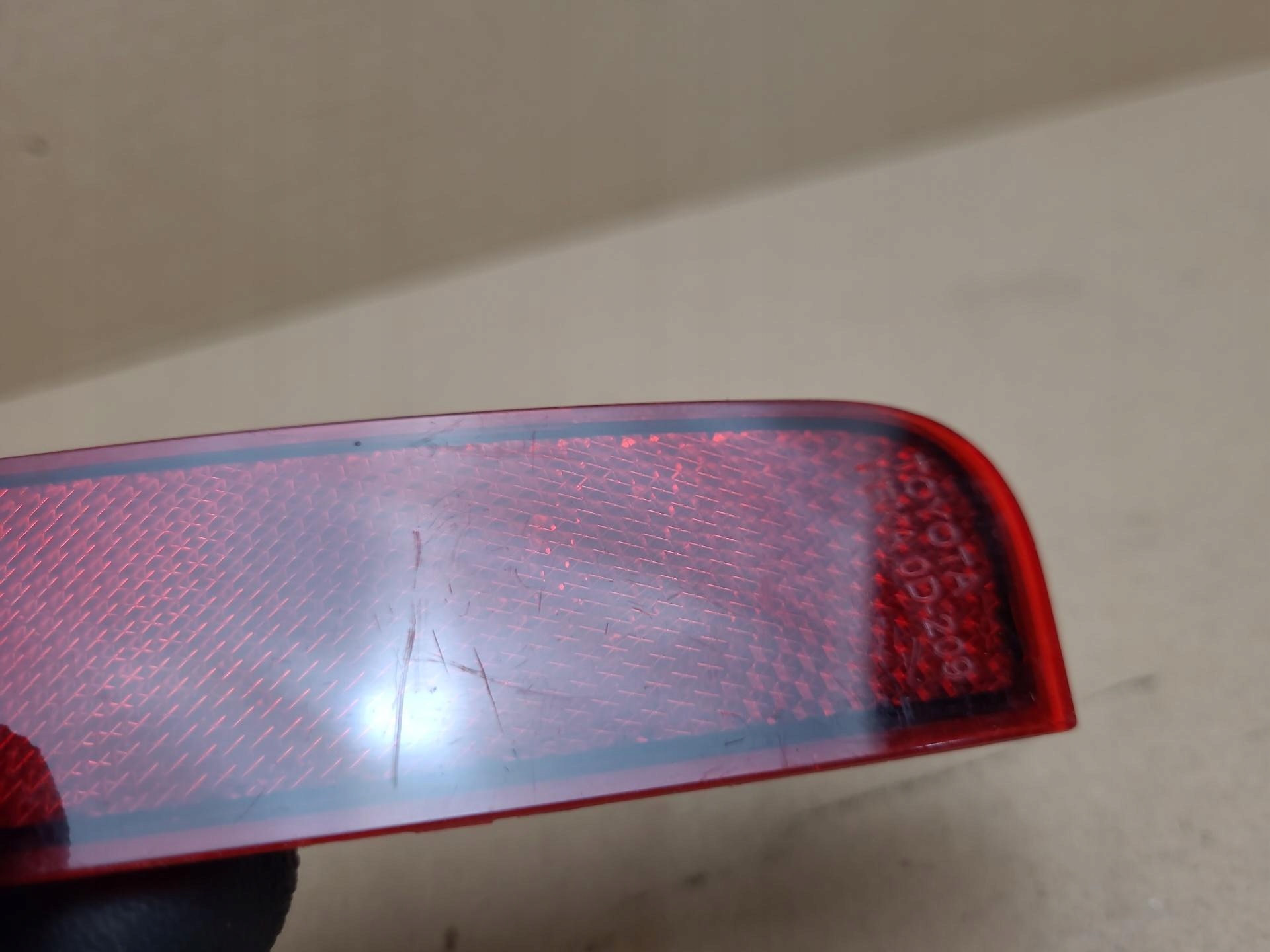 Odblask left side Toyota Yaris 3 XP150 2015 81920-0D040