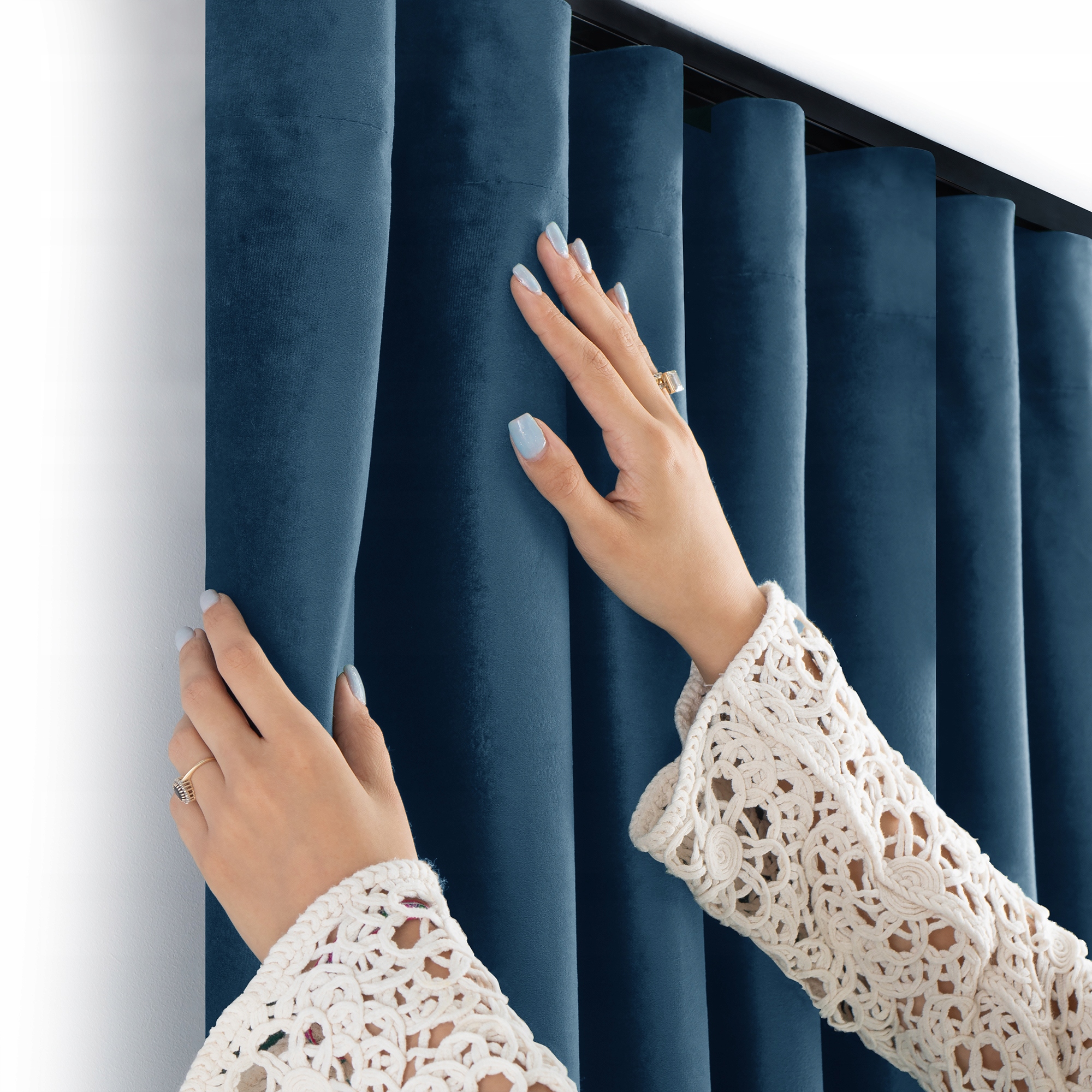 Filumi Závěs samet Velur Páska wave Indygo 200x225