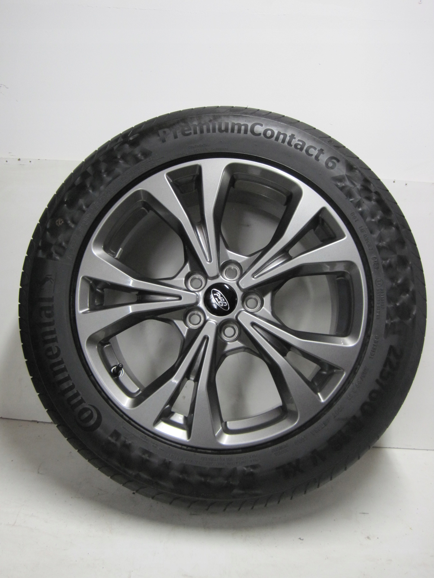 wheels discs tyres Ford Kuga MK3 R18 20R