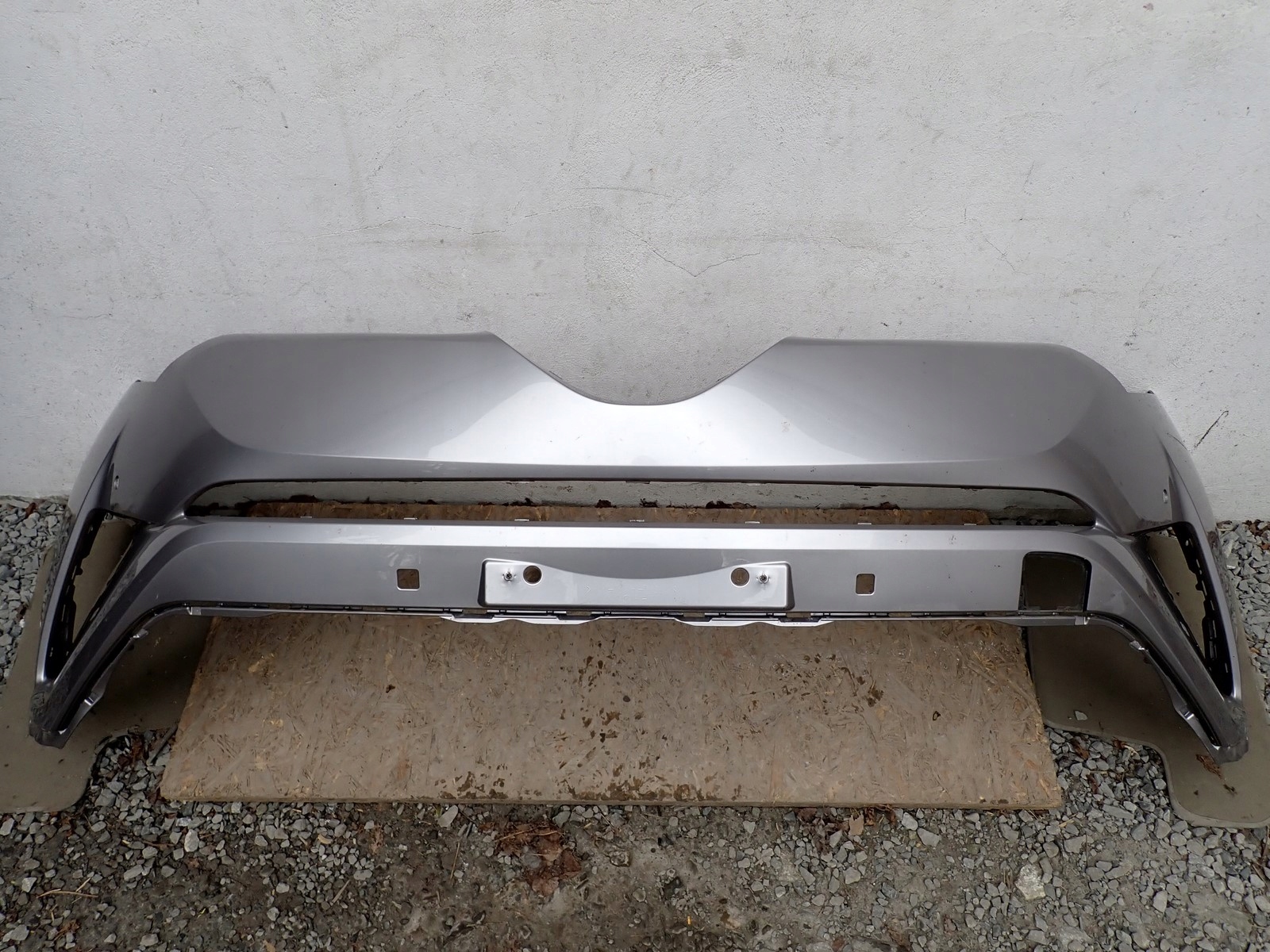 bumper front front TOYOTA CHR CH R C HR 2016