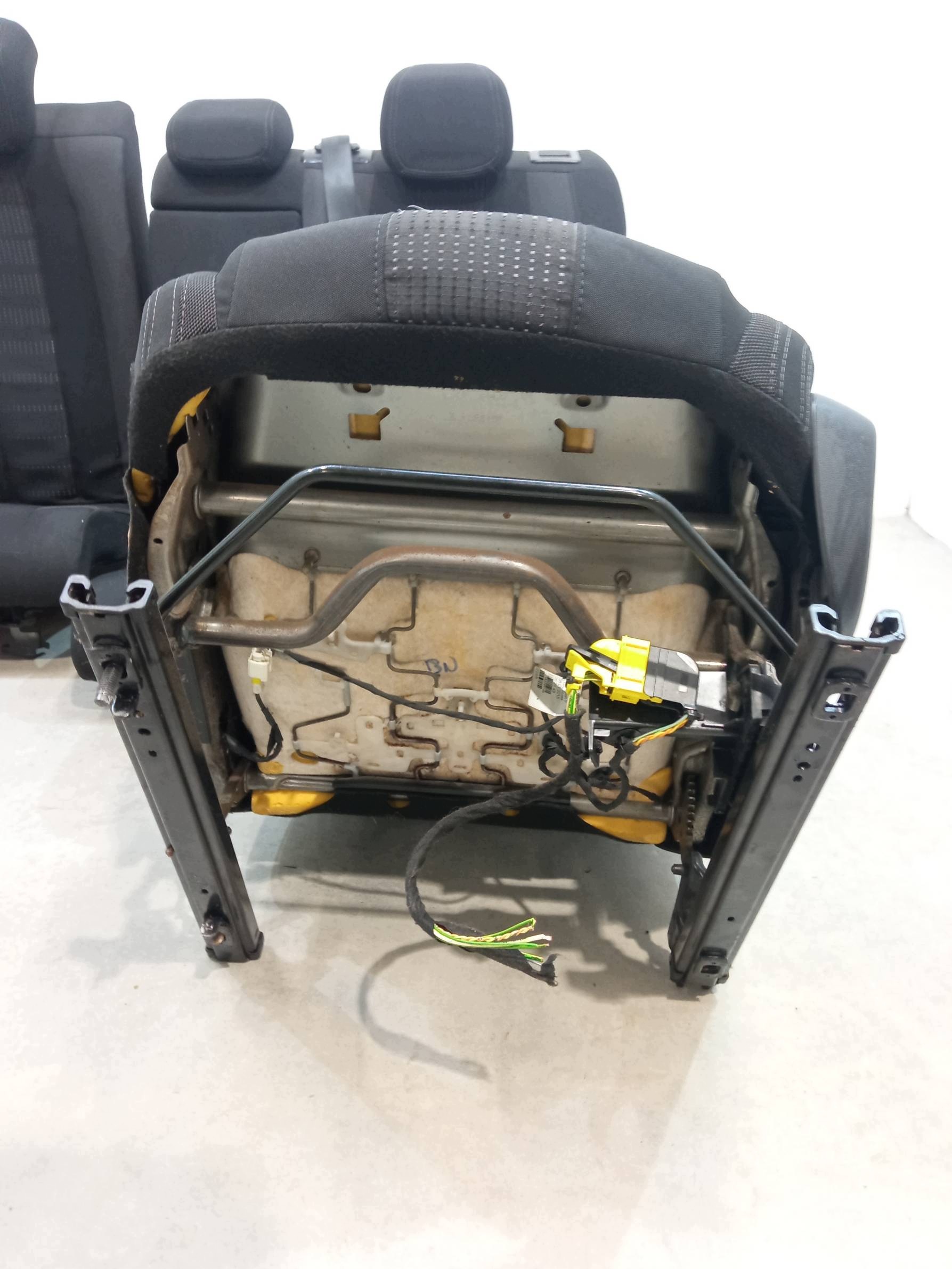 sjedala bočno PROD T9 KOMBI KPL Citroen C4 i (2004-2010)