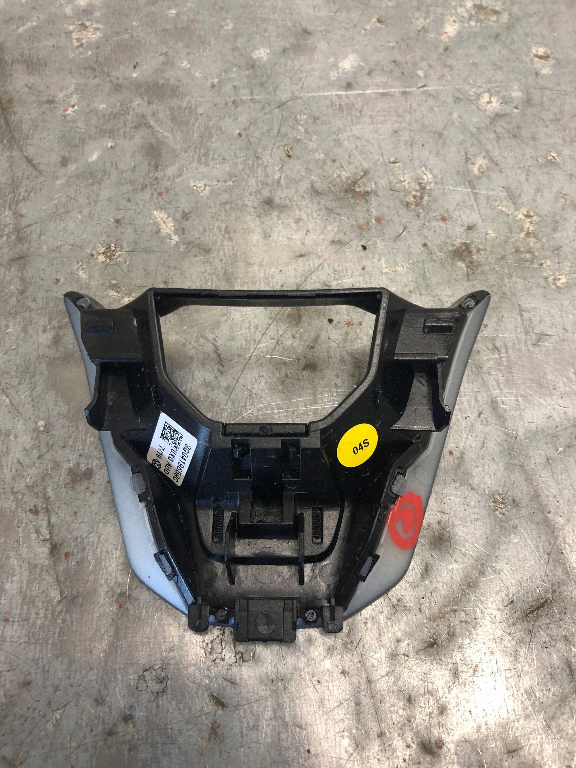 DEKOR OZDOBA Volant VW GOLF VIII R 3G0419659C