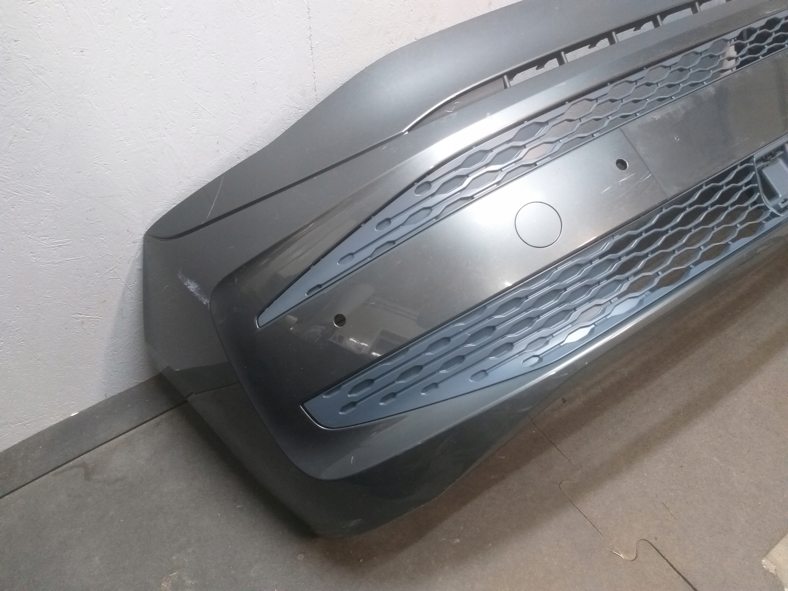 PARAURTI ANTERIORE VW T7 7T0
