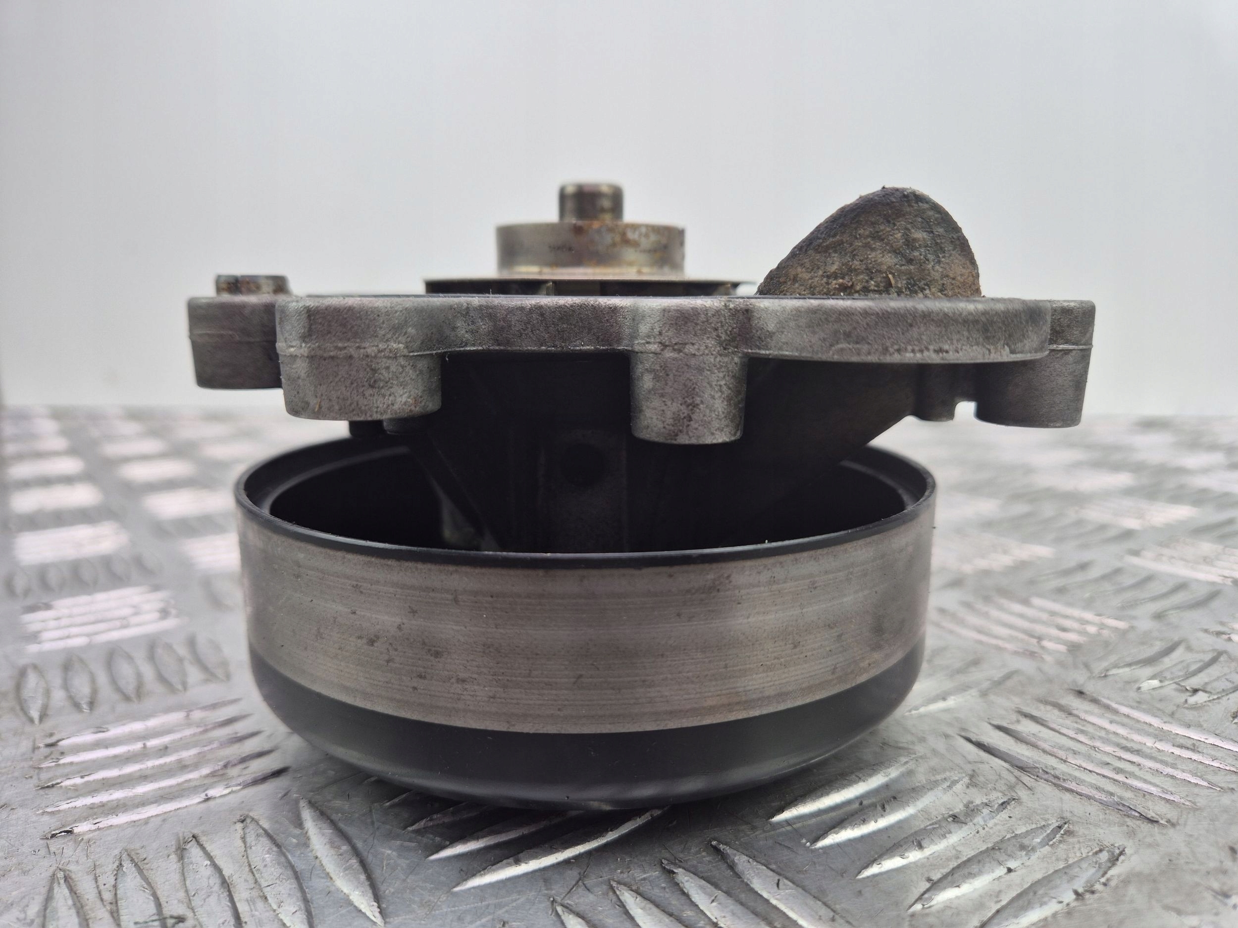 Mercedes C200 CGI W204 water pump A2712020210 M271.860