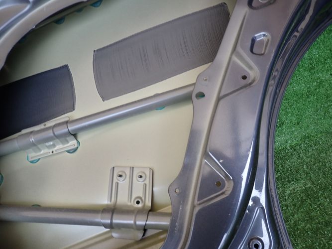 KIA NIRO 16- door right rear. rear part
