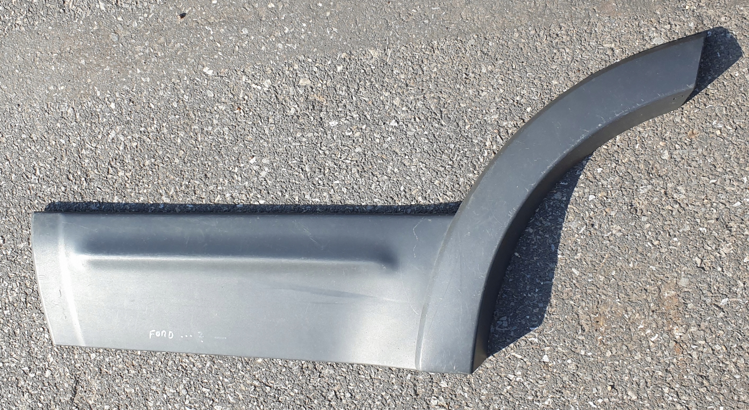 moulding door left rear part cap FORD ESCAPE and OE