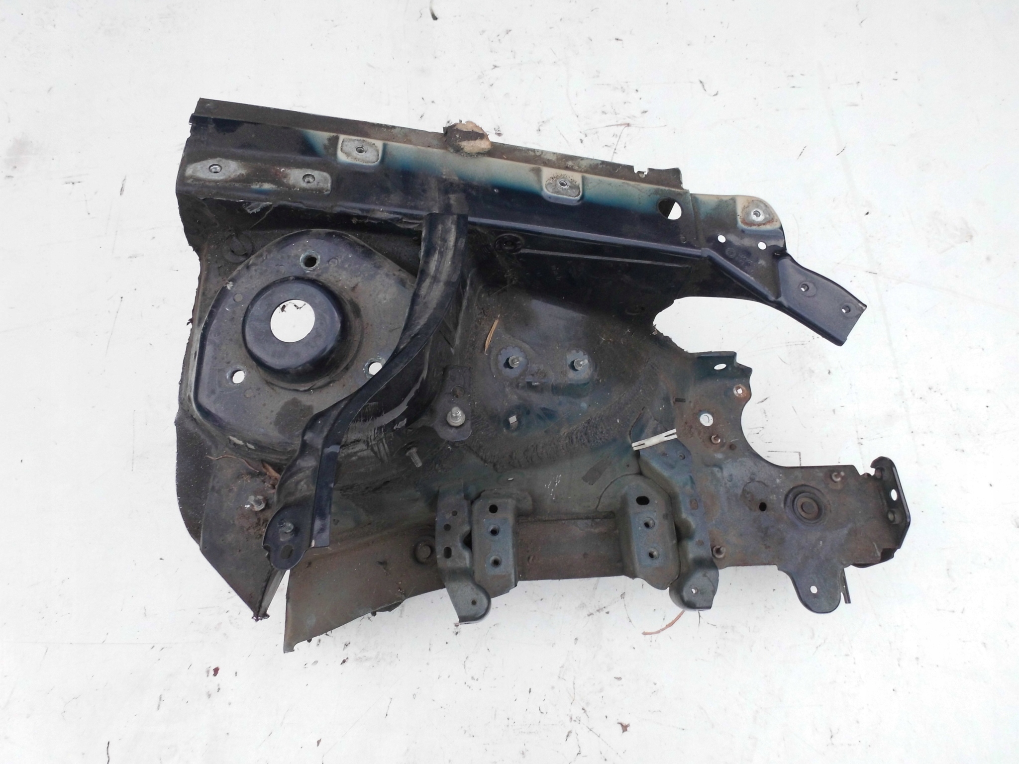 ЧЕТВЕРТЬ ФАРТУХ VW ЭОСq ЛЕВЫЙ ПЕРЕД ТЕМНО-СИНЯЯ