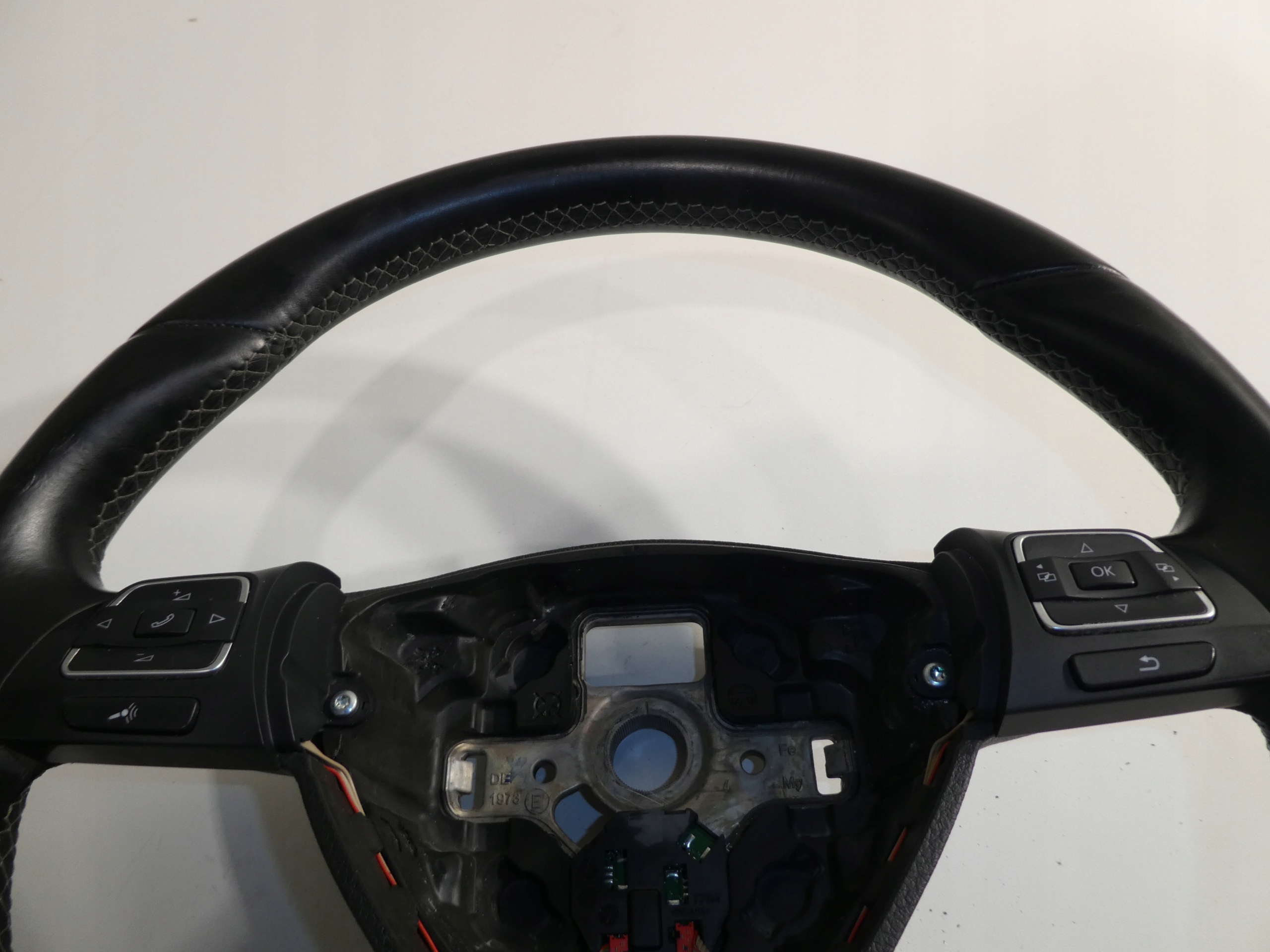 LENKRAD SKORZANA VW GOLF JETTA TOURAN