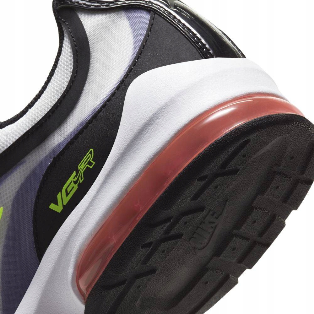 BUTY MĘSKIE SPORTOWE NIKE AIR MAX VG-R Wzór dominujący logo