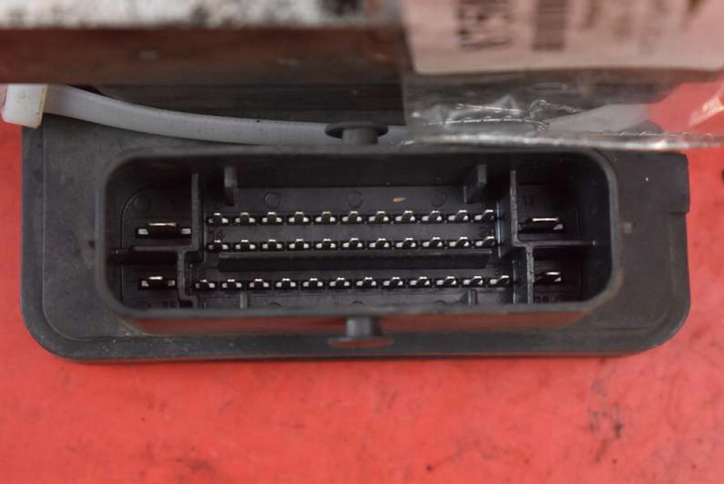 насос ABS 39030773 opel Astra 5 V k 1.6 95 ЛС 15-20