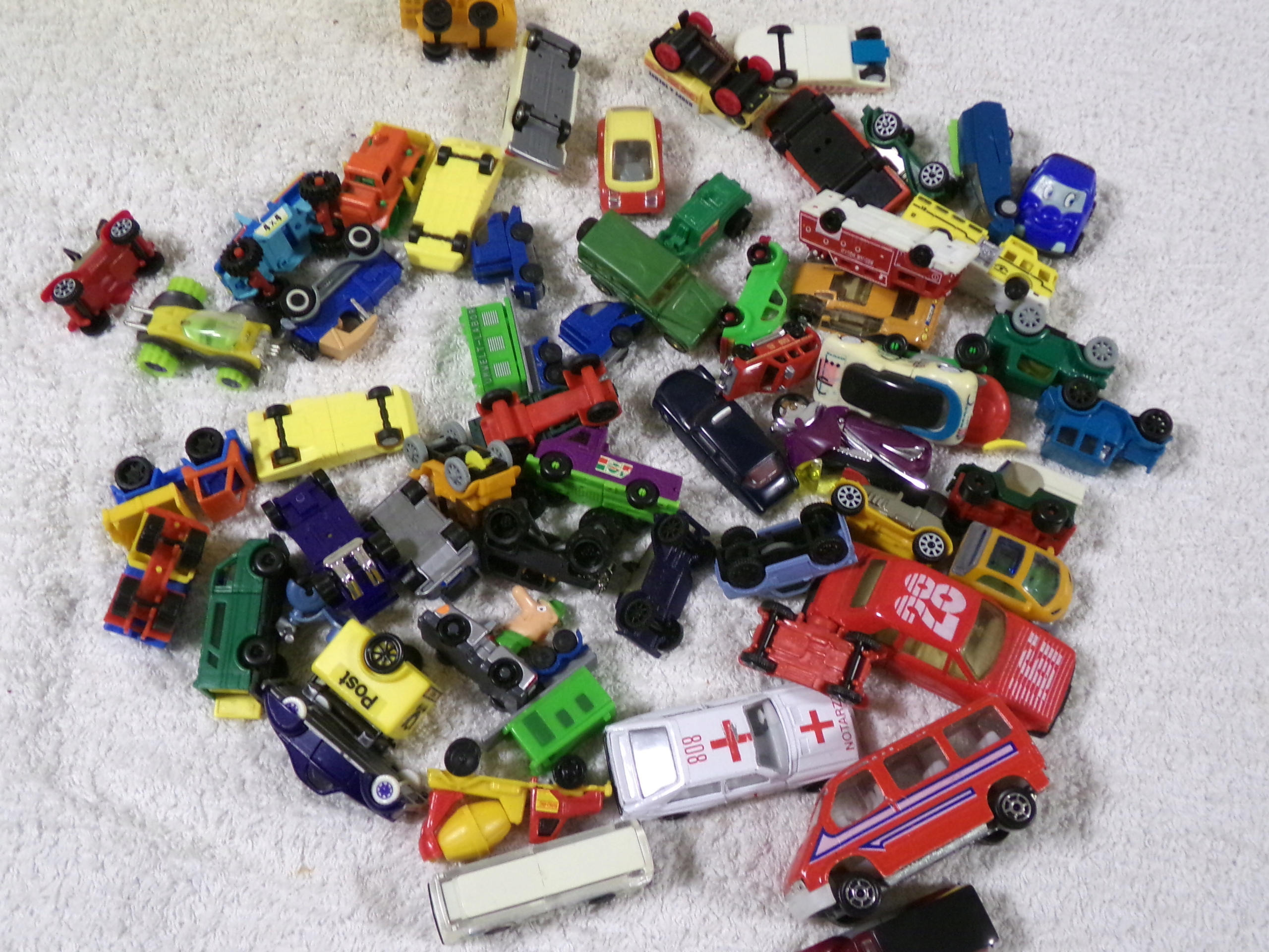 MEGA ZESTAW RÓŻNYCH MINIATUREK DLA KOLEKCJONERA