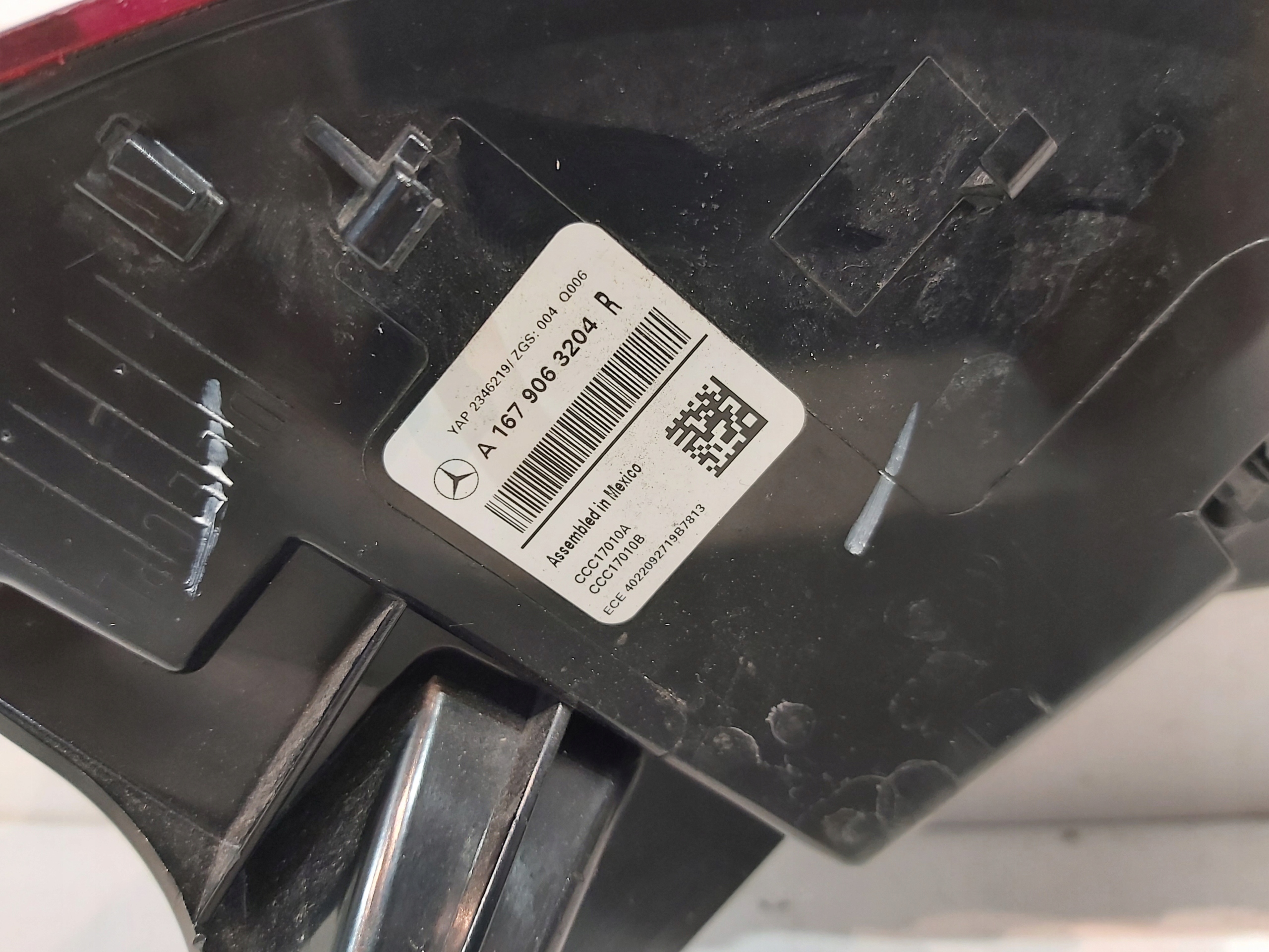 LAMPA TYŁ PRAWA MERCEDES GLE W167 A1679063204 Strona zabudowy prawa