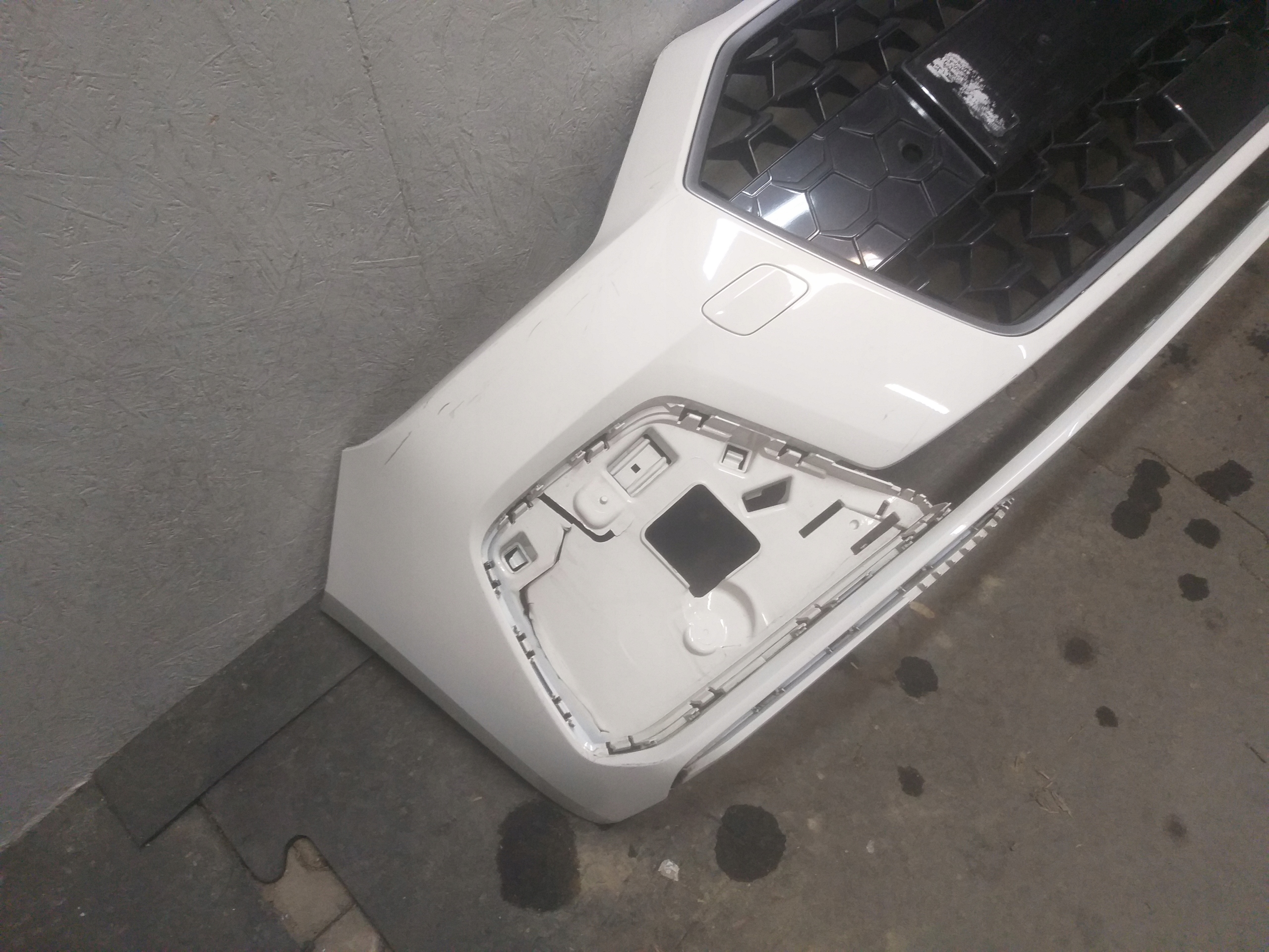 nárazník předek AUDI A1 82A