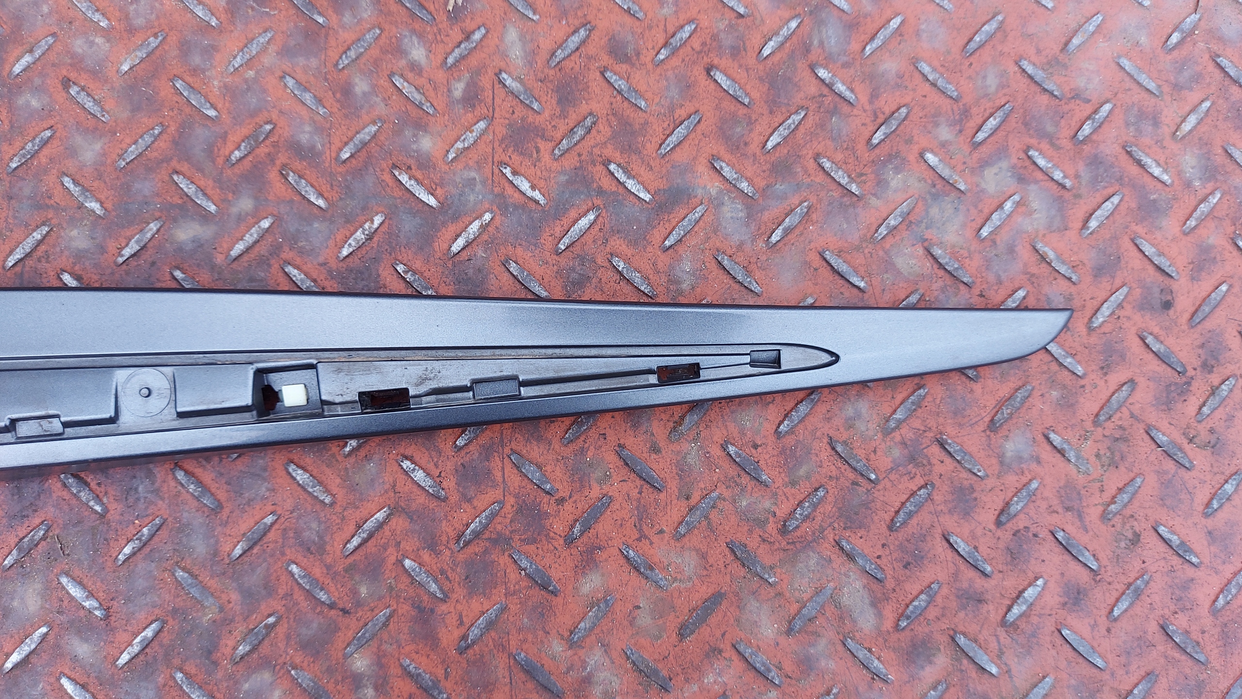 moulding door right right front TOYOTA YARIS III 17