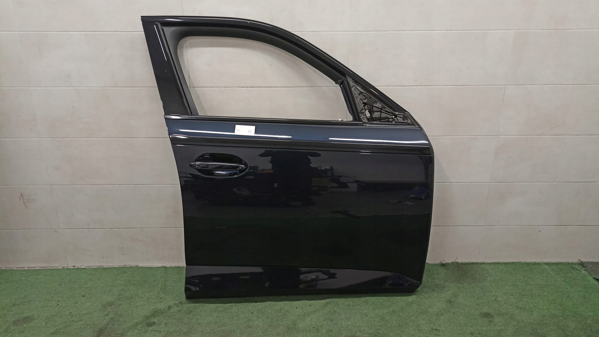 BMW XM G09 door right front 416 KEYLESS