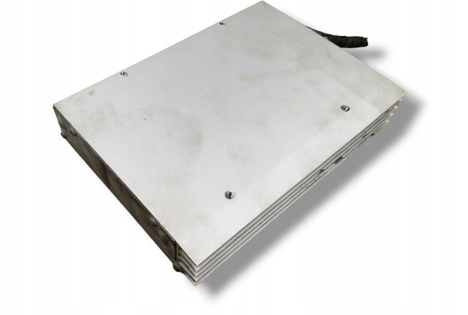 amplifier radia Chrysler Sebring 3 2009 VP8C1F-18B849-CA