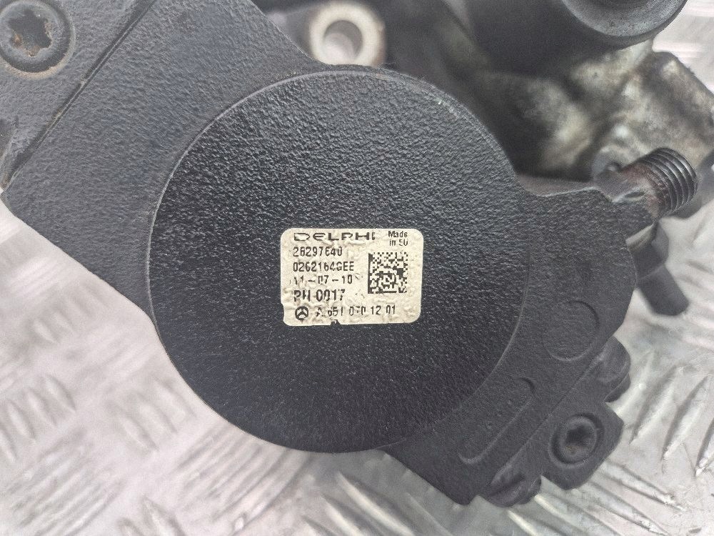 Mercedes C250 CDI W204 einspritzpumpe OM651911 A6510701201