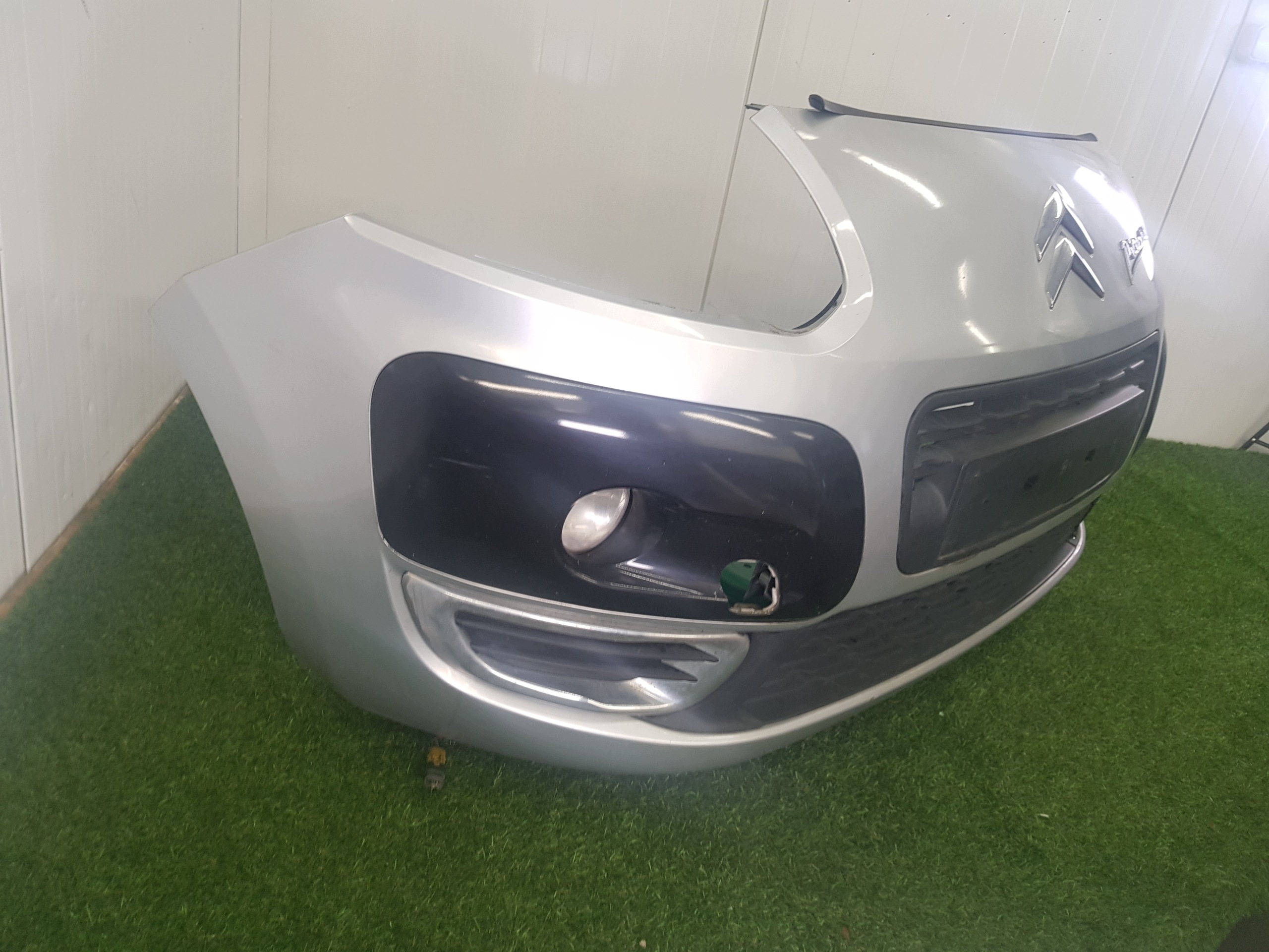 bumper front front CITROEN C3 PICASSO 2010 KTH