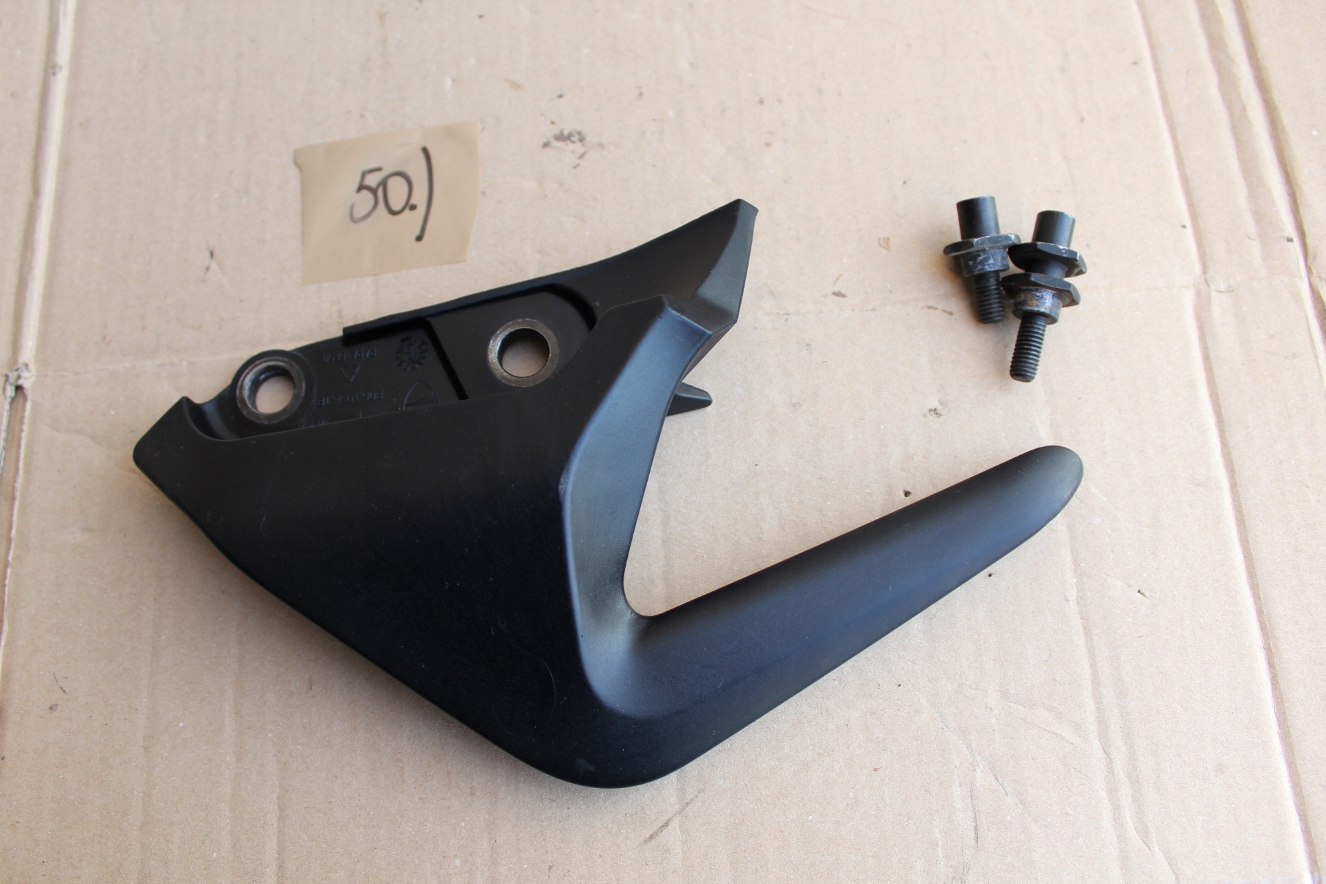 H977YTF65CV - DUCATI 1200S MONSTER РУЧКА ПАССАЖИРА РУЧКА ПРАВАЯ