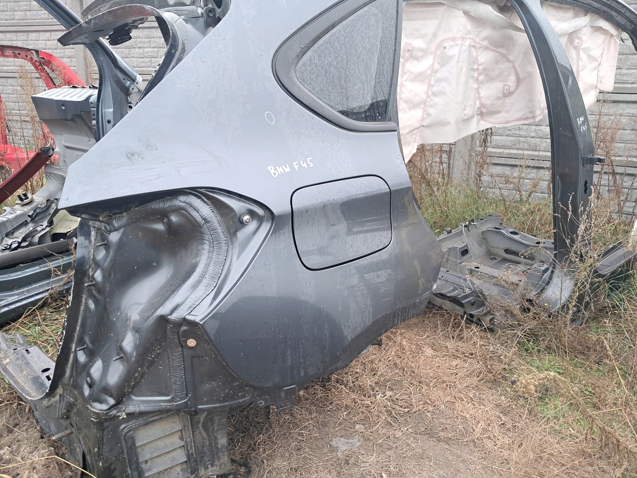 BMW 2 F45 ЧЕТВЕРТИНА ЗАД. ПРАВА КРИЛО ЗАД. ПРАВИЙ