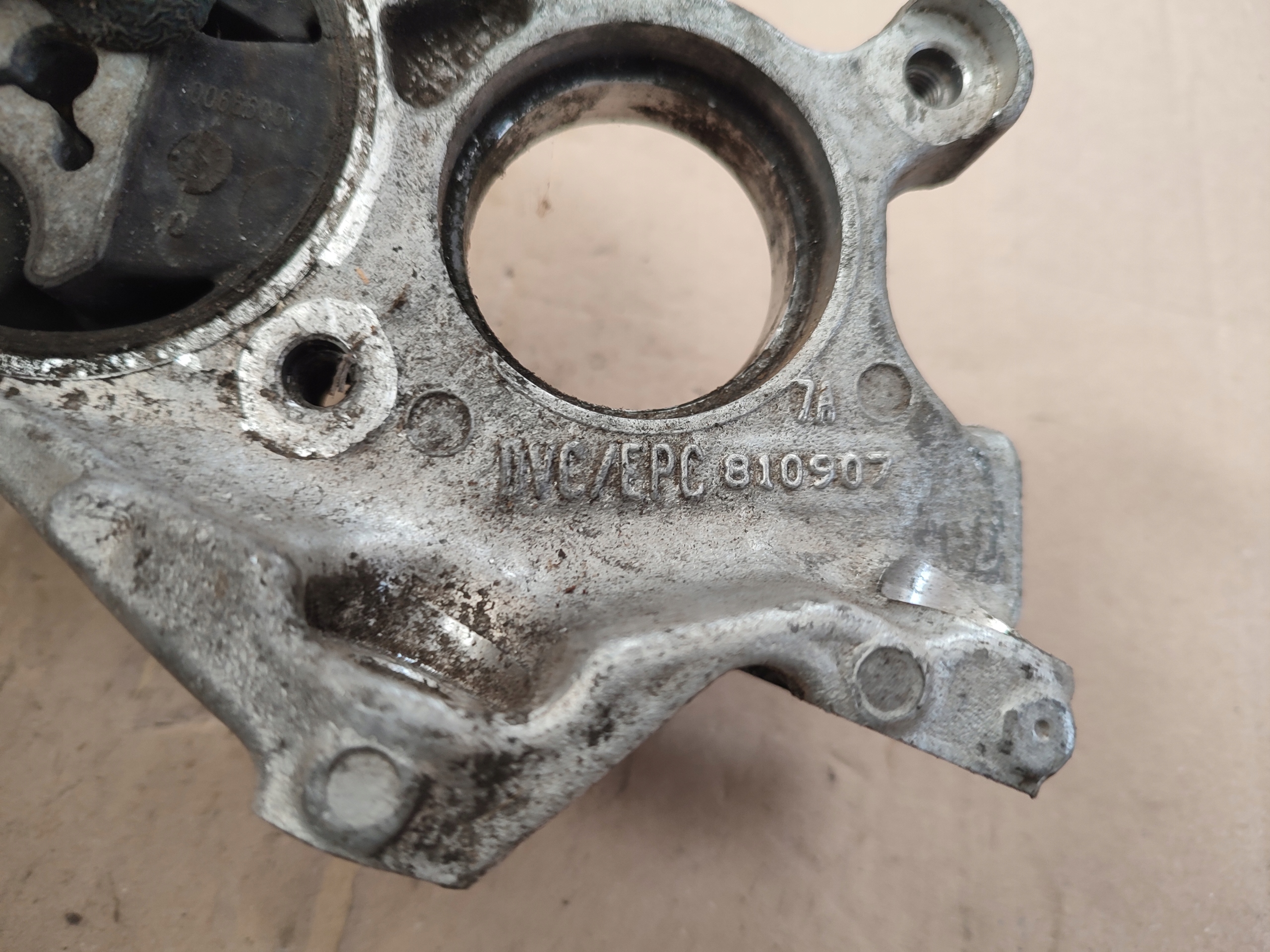 Supporto Semiasse CITROEN C4 II 1.6 9684500180