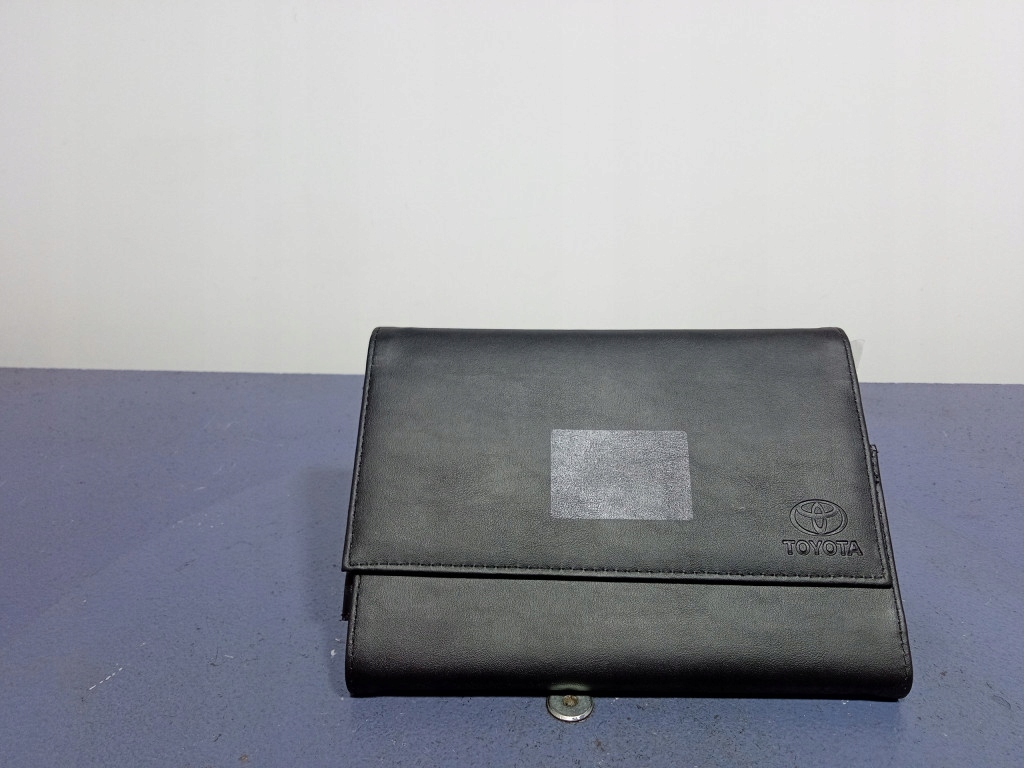 TOYOTA YARIS CROSS 20- KSIĄŻKA SERWISOWA INSTRUKCJA ETUI