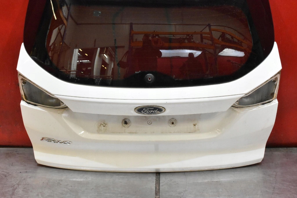 trunk door boot rear part rear BIALA FORD FOCUS MK3 KOMBI 11-15