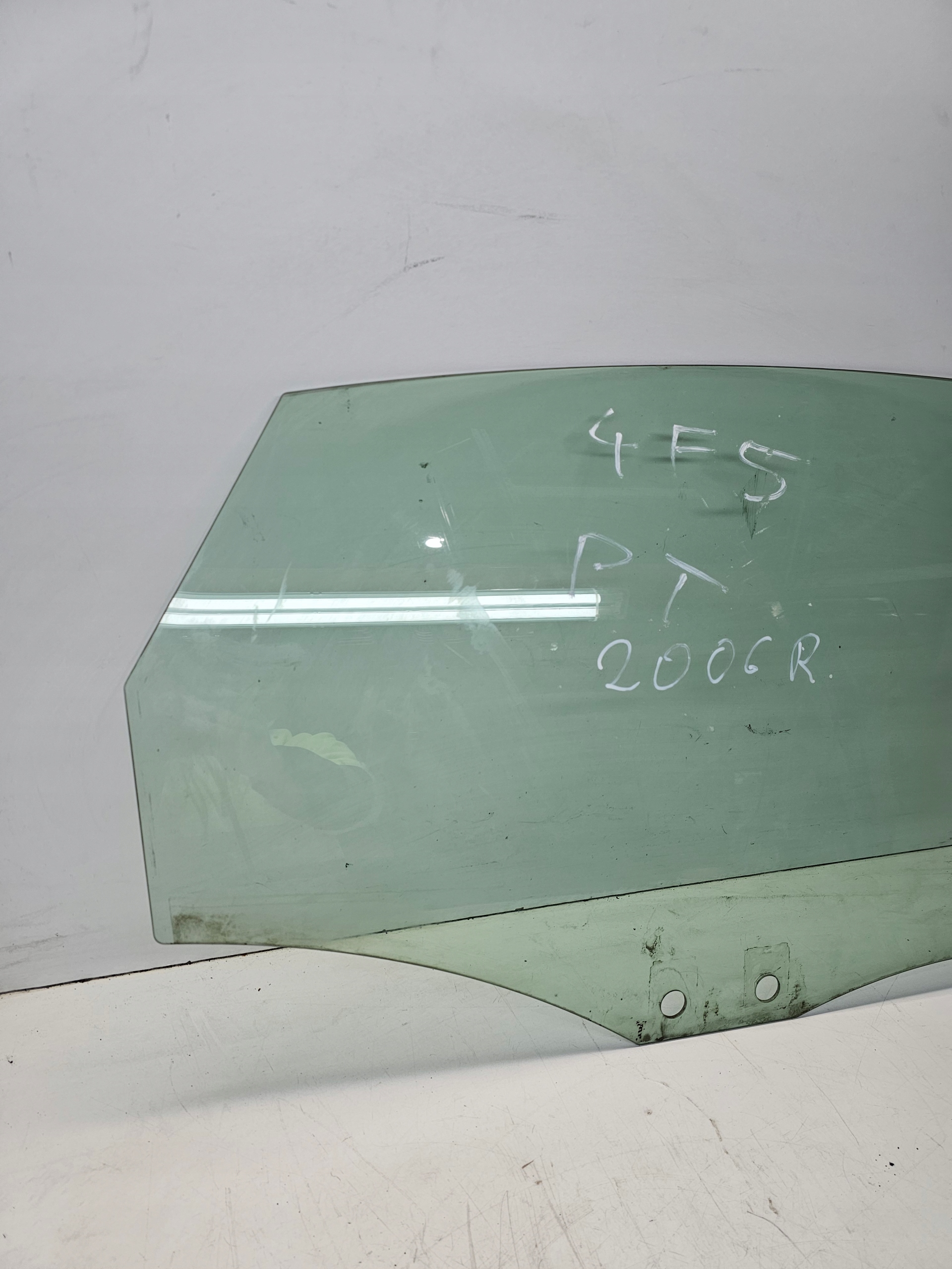 window door right rear part AUDI A6 C6 sedan 4F5 2006R