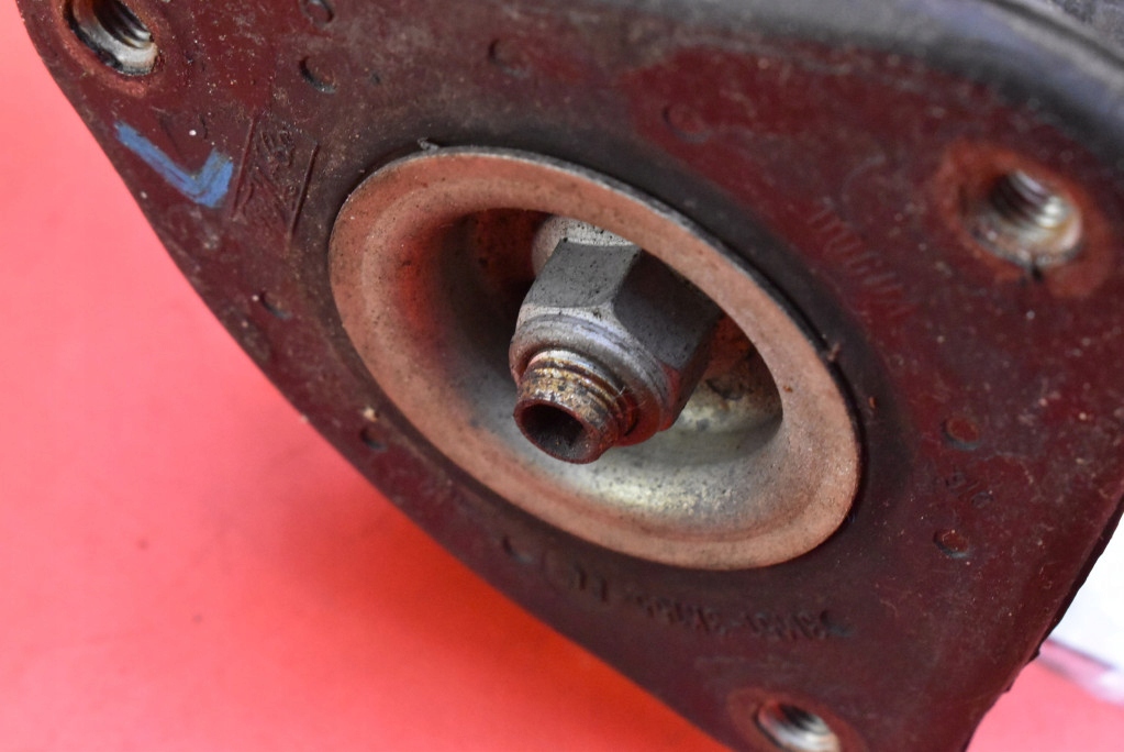 shock absorber left front VOLVO S40 2 II 1.8 16V 125 KM 04-07