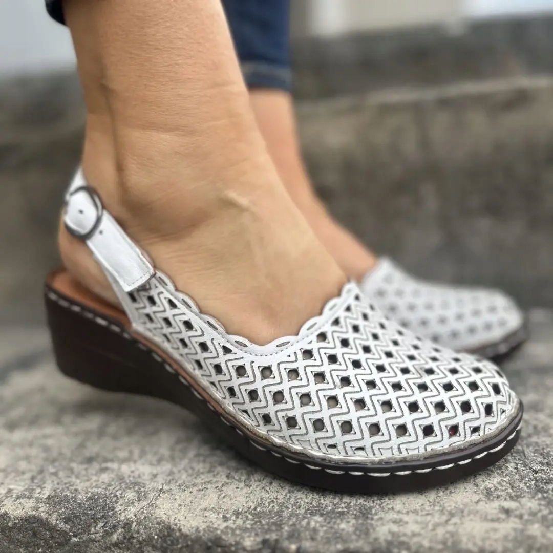 Dámské sandály Artiker 56C0065 bílé 38, bílá