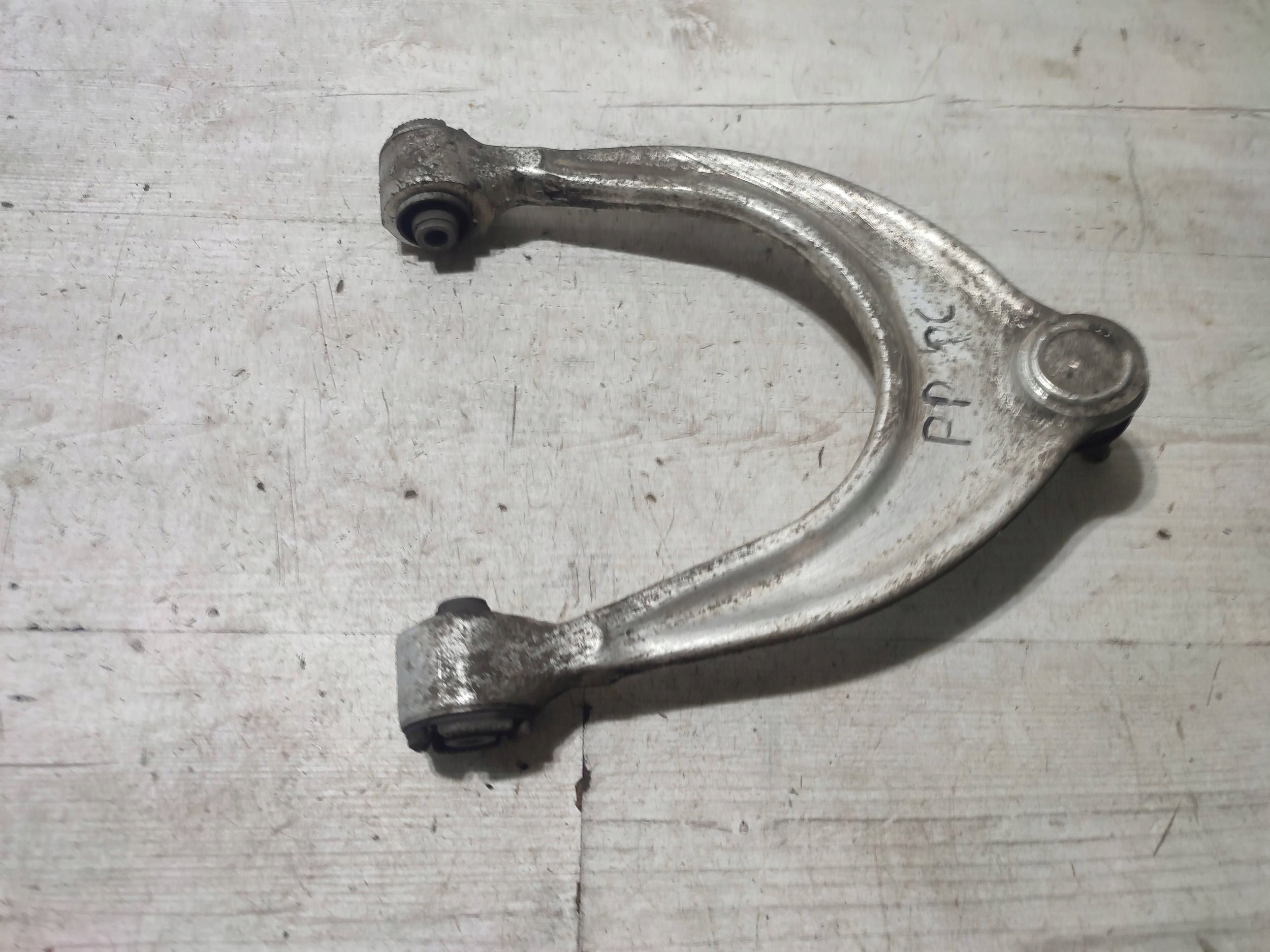 Lexus RC 2019 front side right arm front