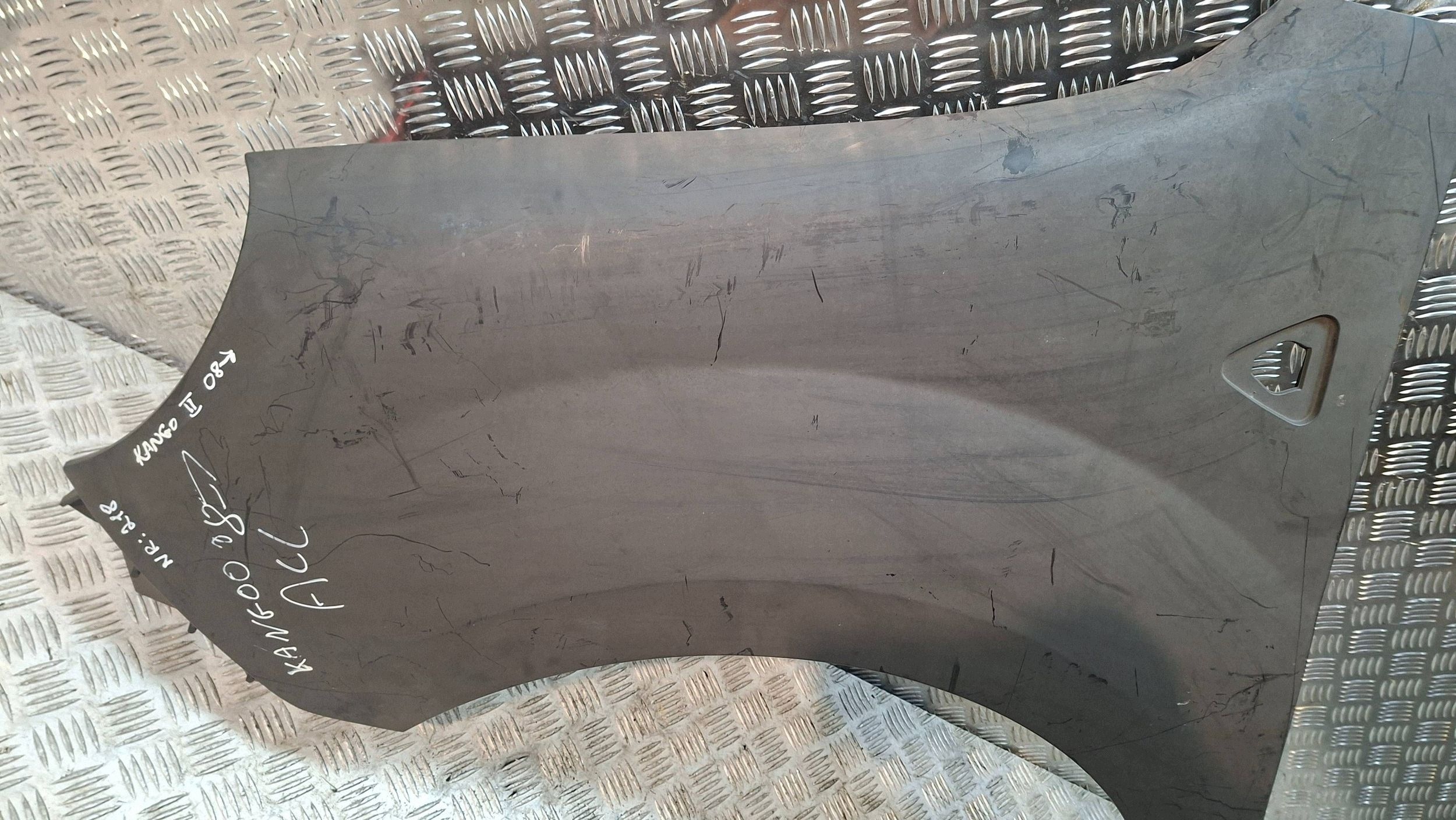 fender front left 631010288R RENAULT KANGOO II 2008-2013