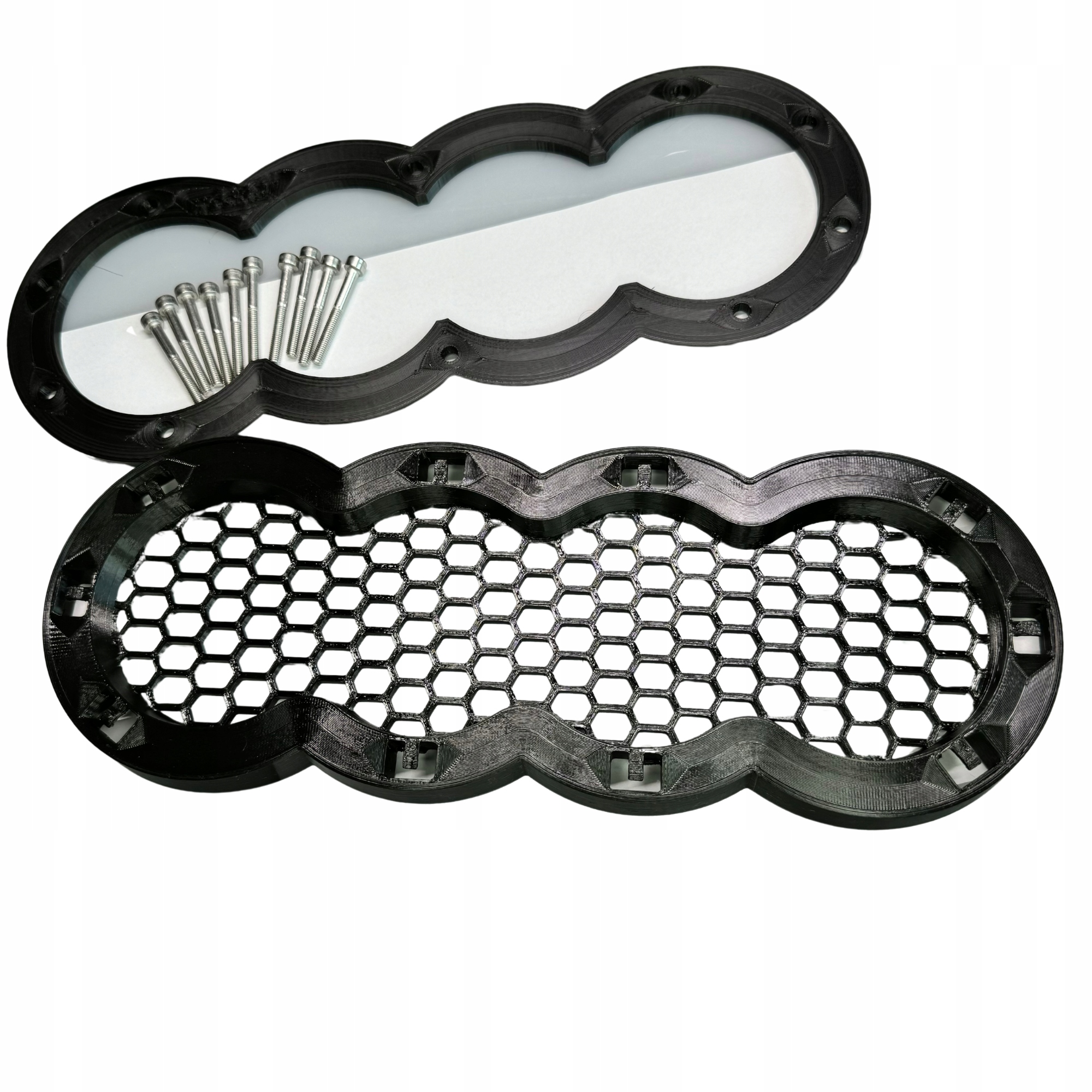 Emblémová podložka značky Audi pro gril Medová Plástev 284 mm