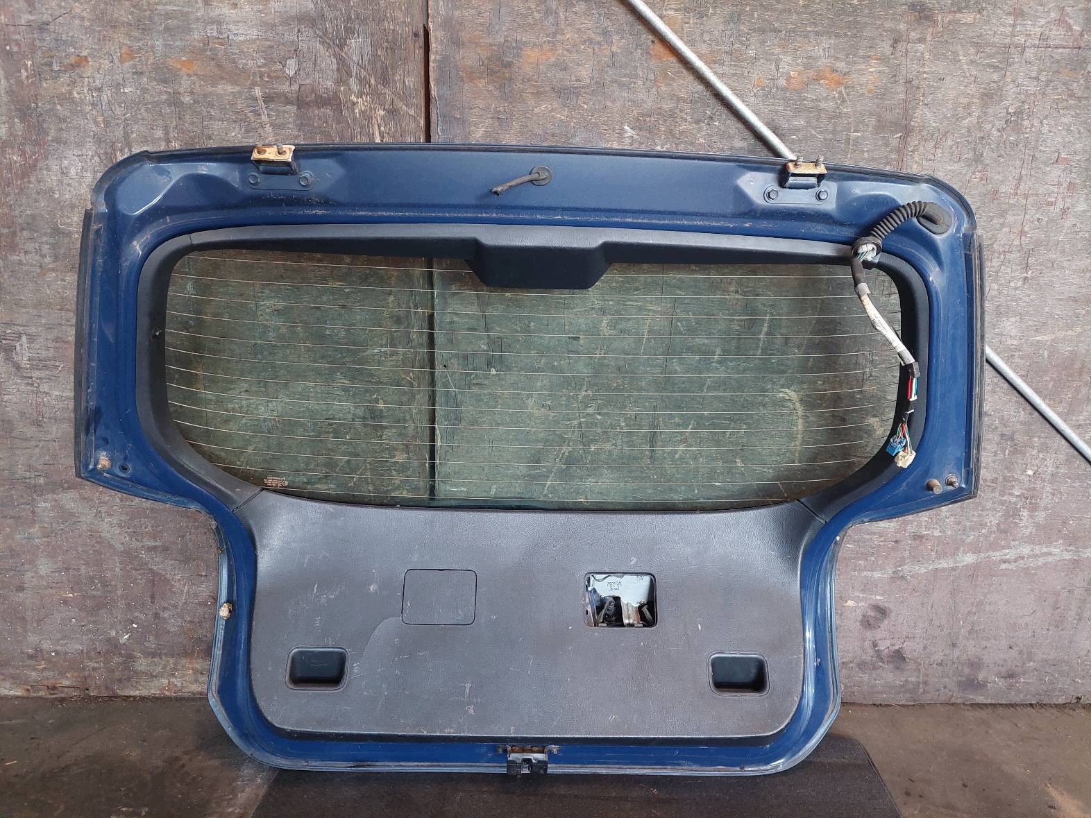 trunk door boot TOYOTA COROLLA E12 8Q4
