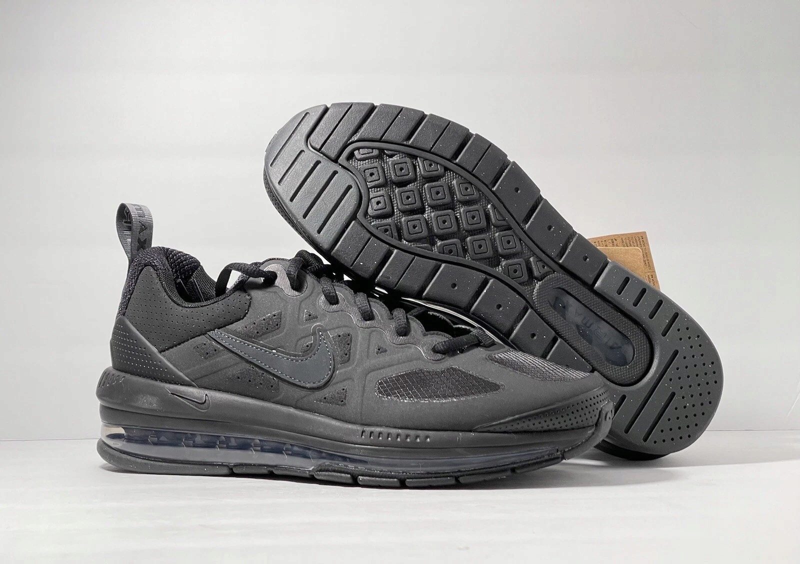 Pánské sportovní tenisky Nike Air Max Genome CW1648-001 vel.