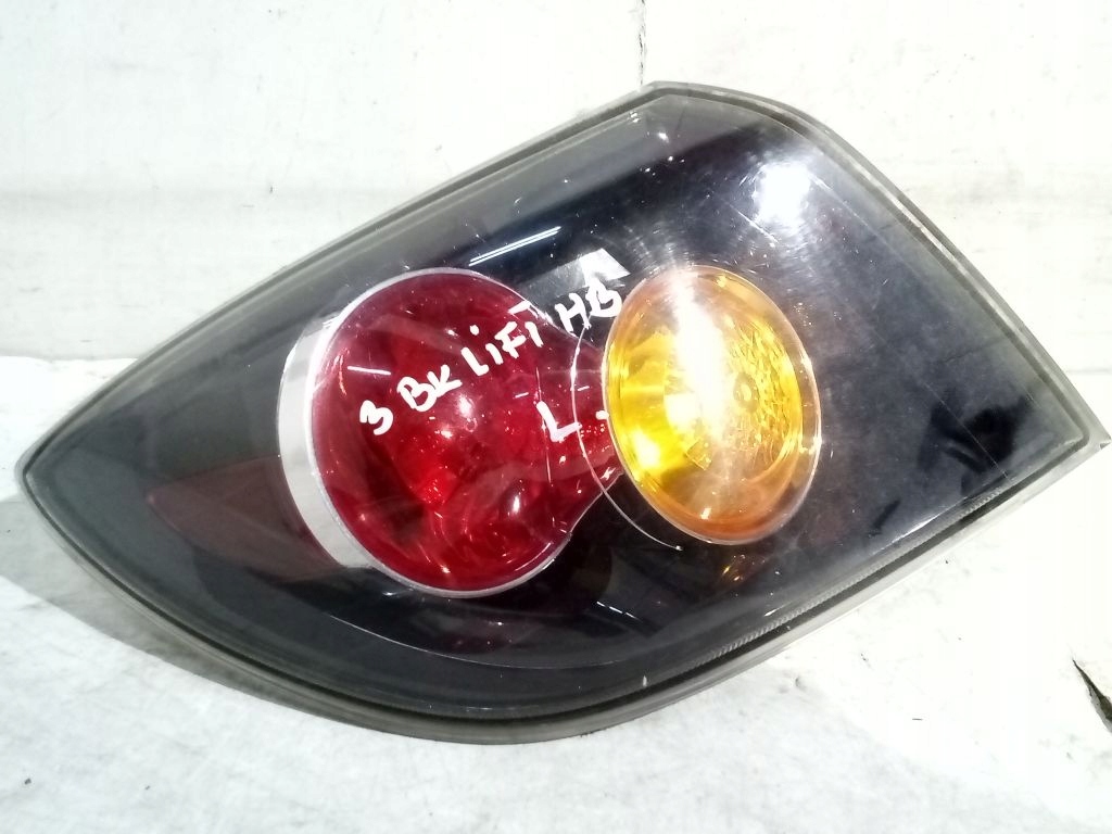 Mazda 3 BK HB lift light left rear part rear