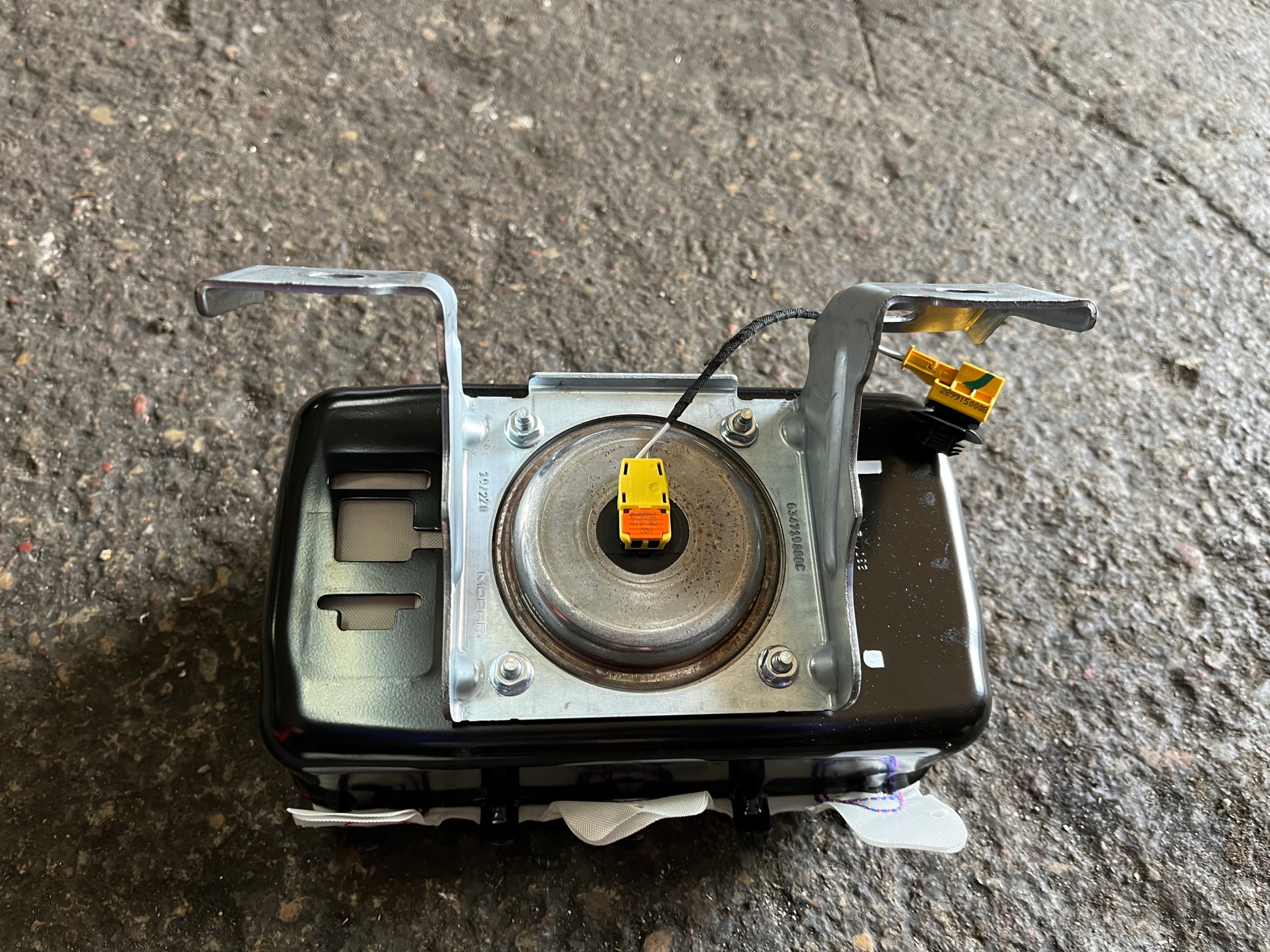 ALFA ROMEO STELVIO PODUSZKA PASAŻERA Typ samochodu Samochody osobowe