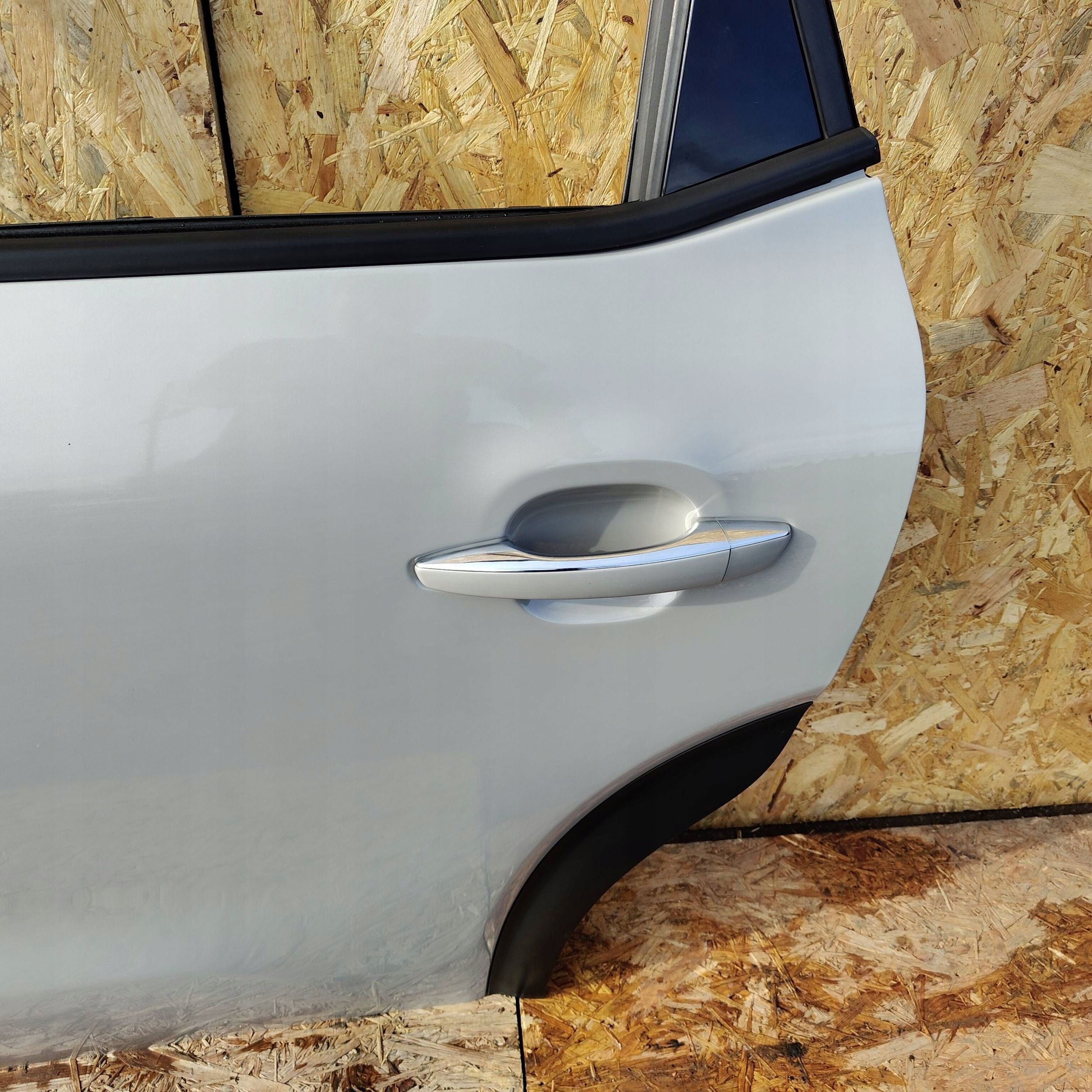 door rear. rear part side left Citroen C3 Aircross