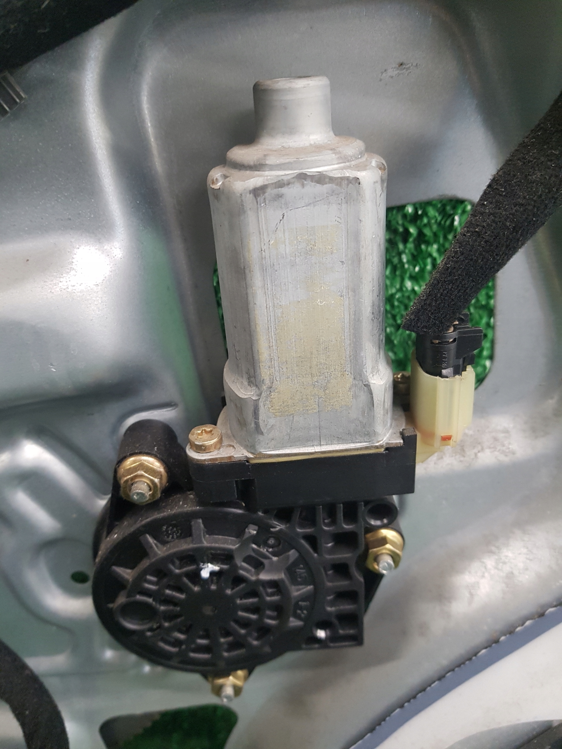 ELE mechanism windows left front KIA SPORTAGE 1 834701F080