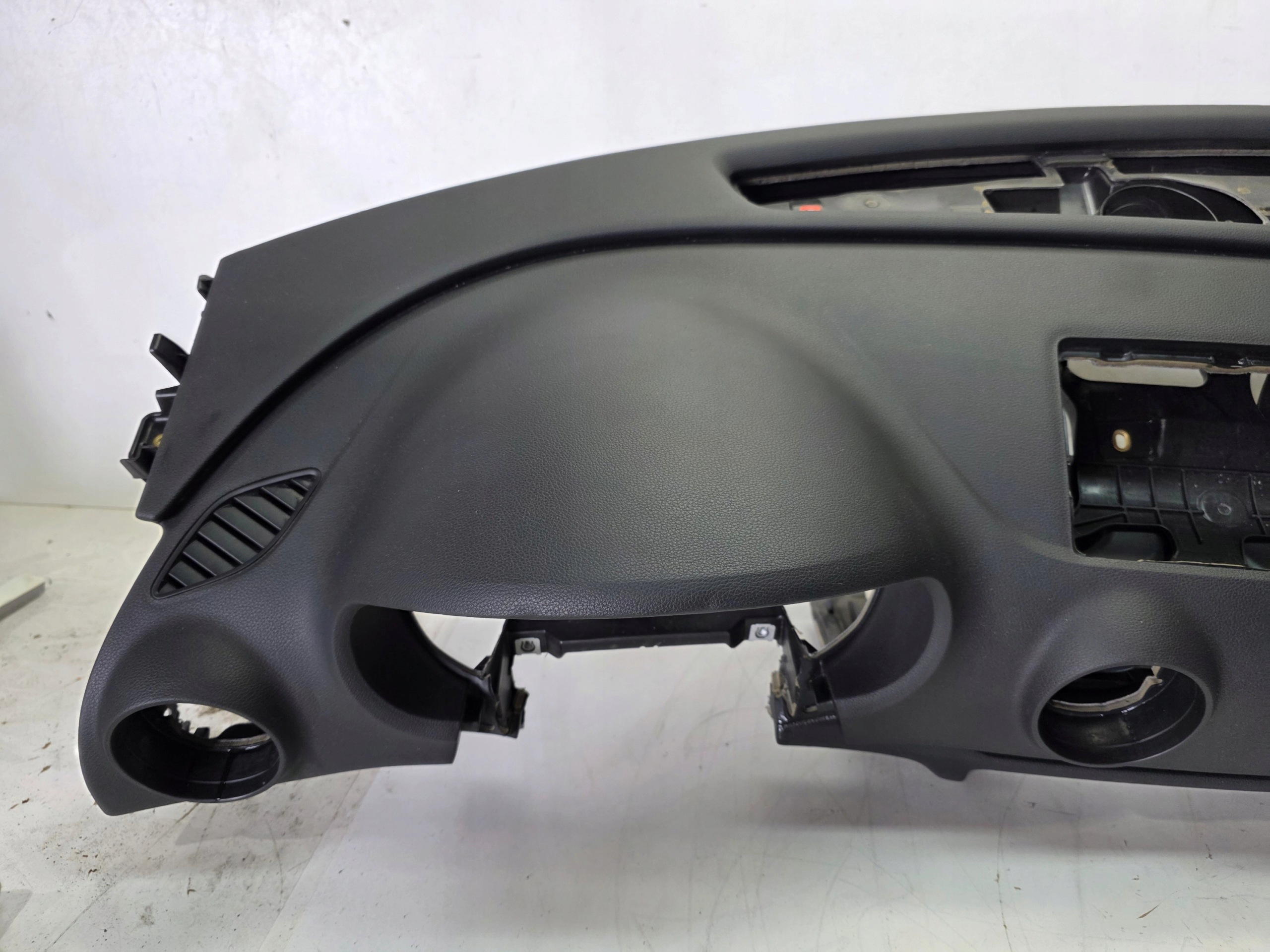 dashboard cockpit console AUDI A3 8V 8V1858041 8V18570001A original