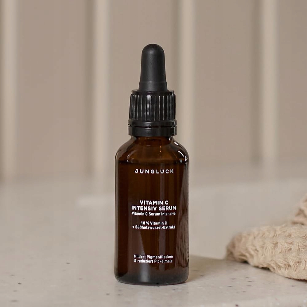 JUNGLÜCK Serum Witamina C Do Twarzy Wegańskie Przeciwzmarszczkowe Bio — miniatura 2